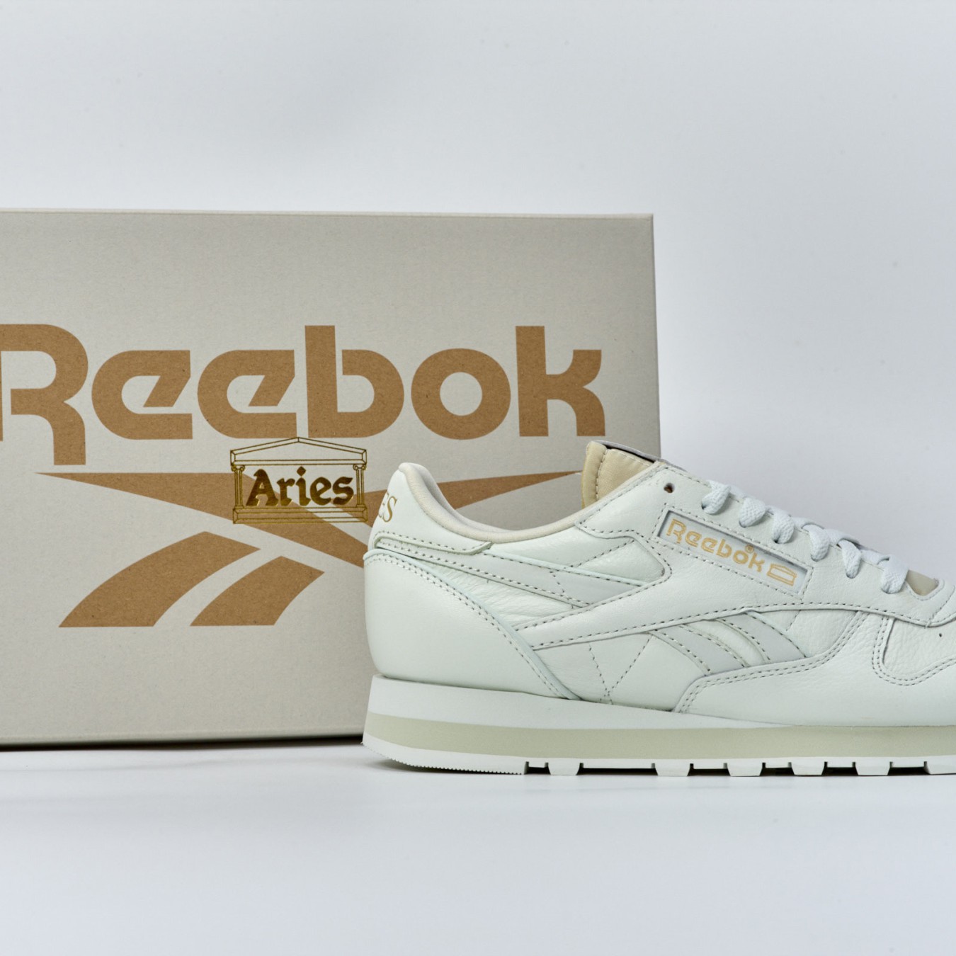 Reebok Classic Leather x Aries