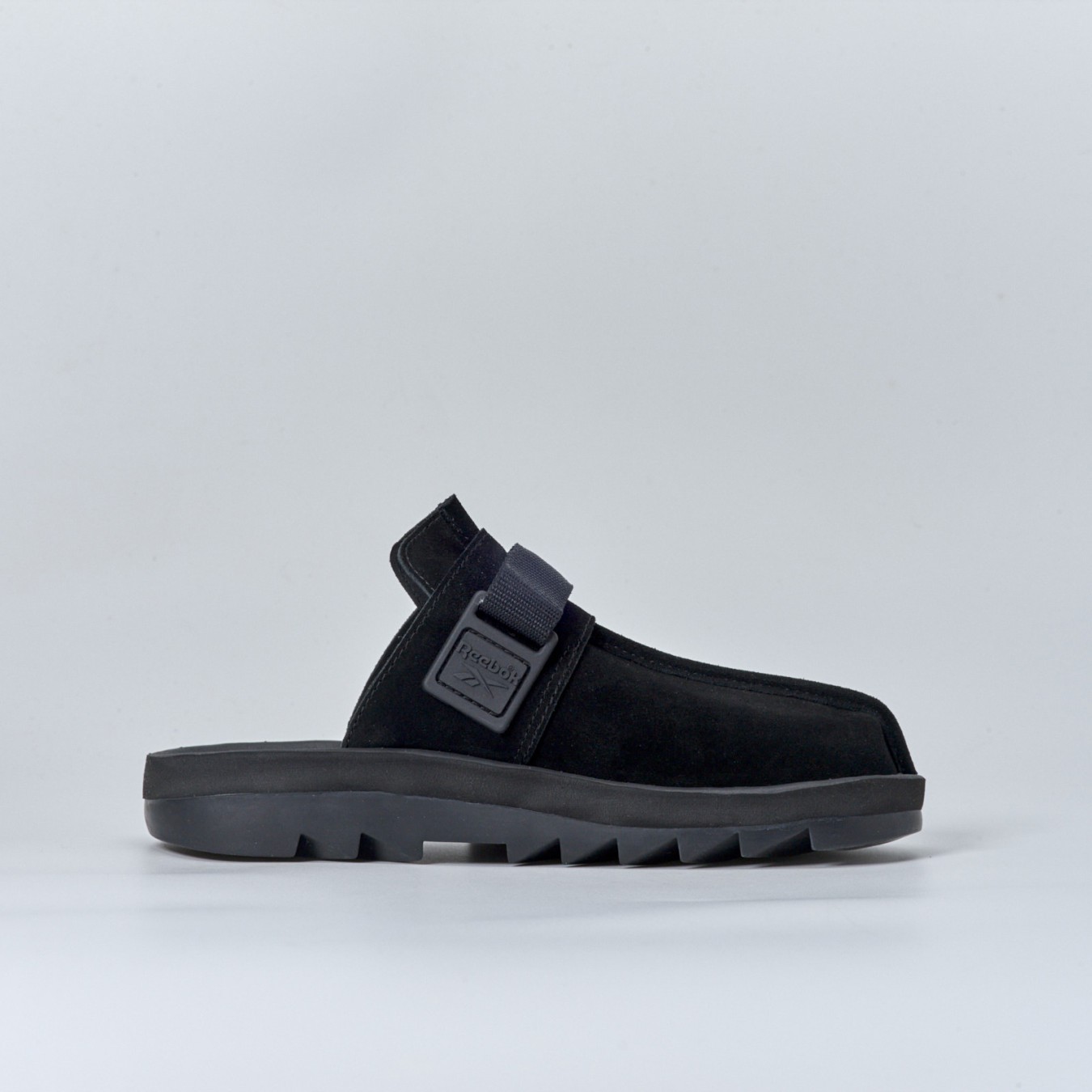 Reebok Beatnik x Needles