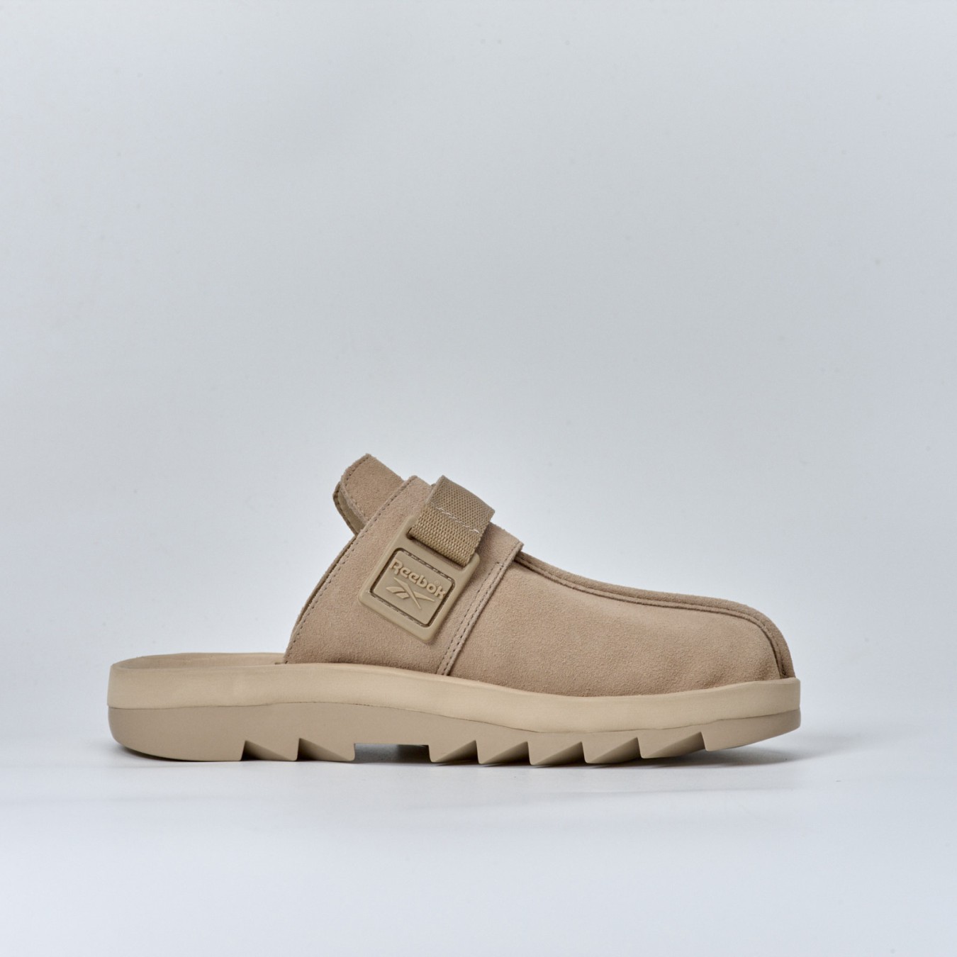 Reebok Beatnik x Needles