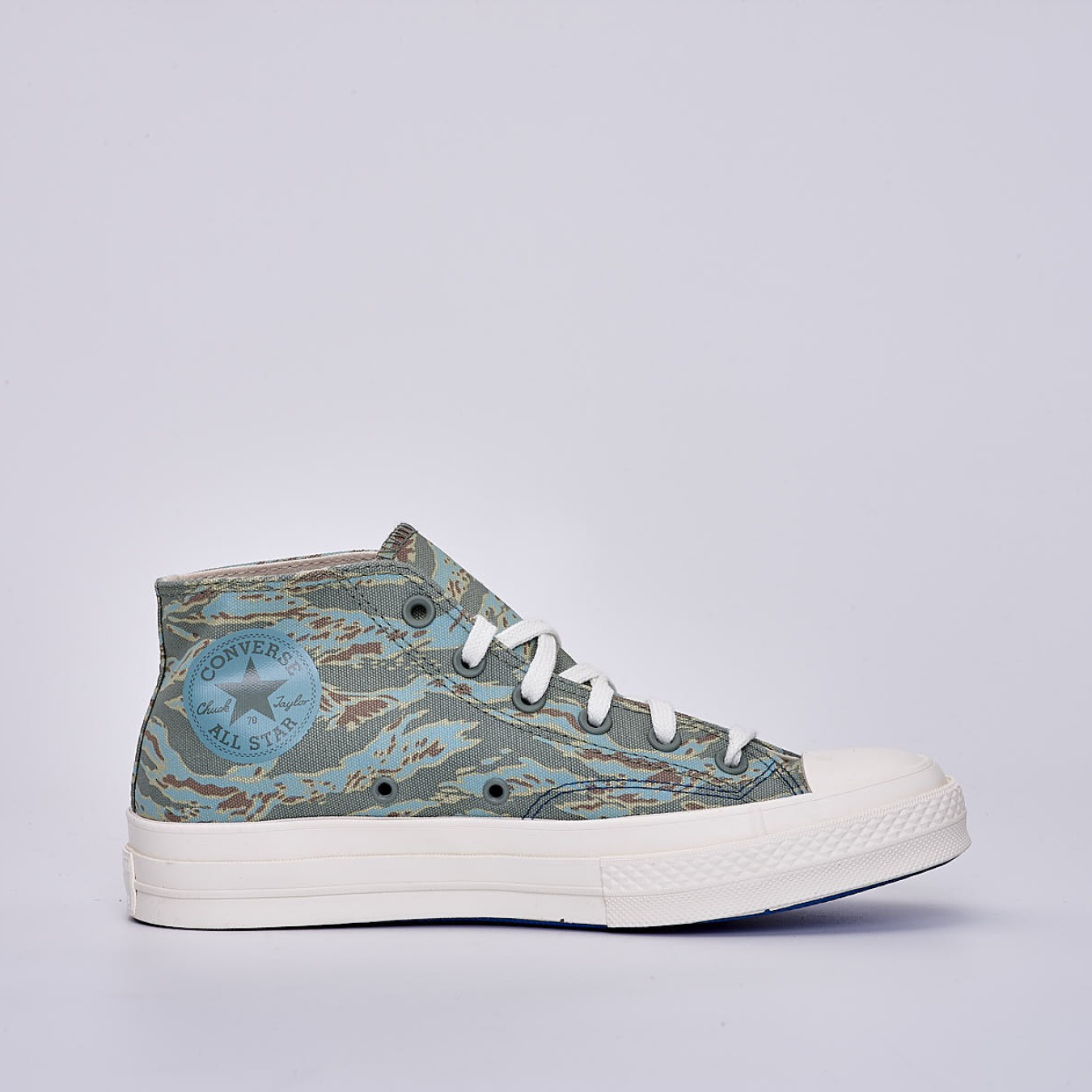 Converse X Undefeated Chuck 70 Mid