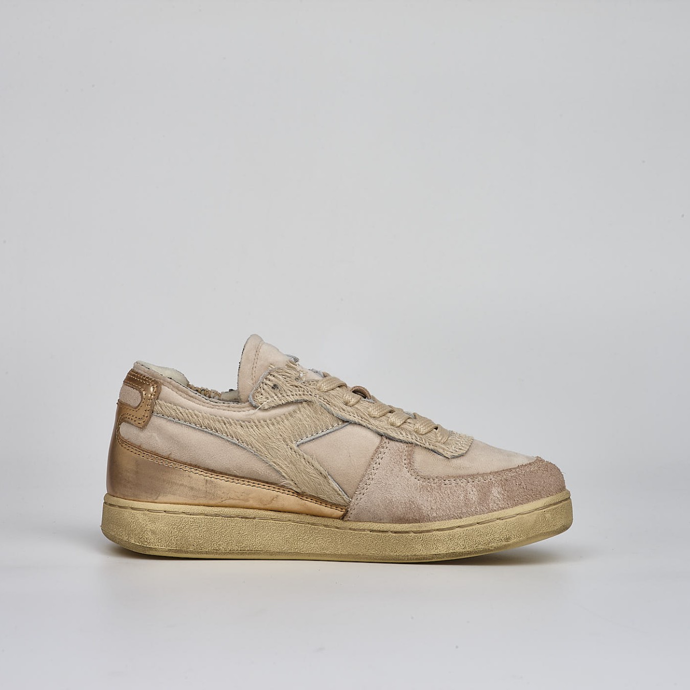 diadora Heritage Mi Basket Row Cut Circus Dirty Wn
