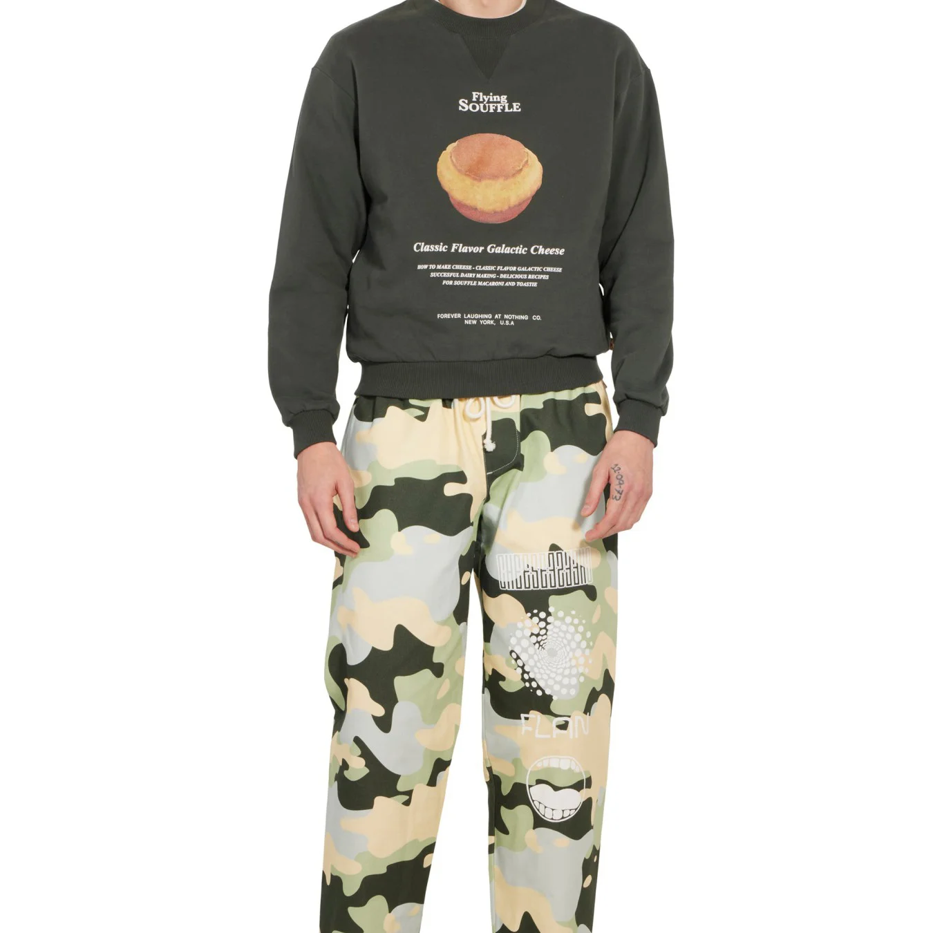 FLAN Souffle Crewneck