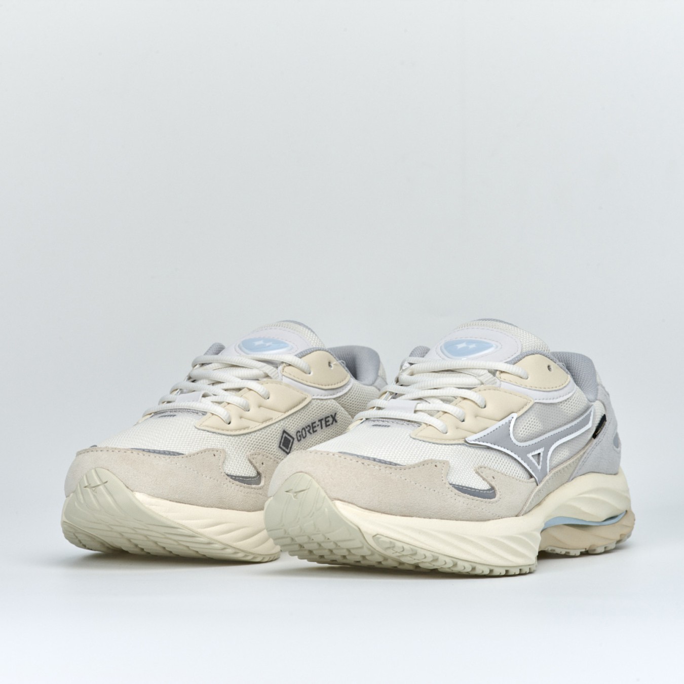 Mizuno Wave Rider β GTX x BSTN