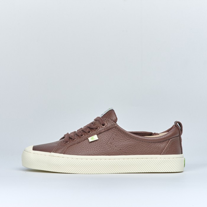 Cariuma OCA Low Premium Leather