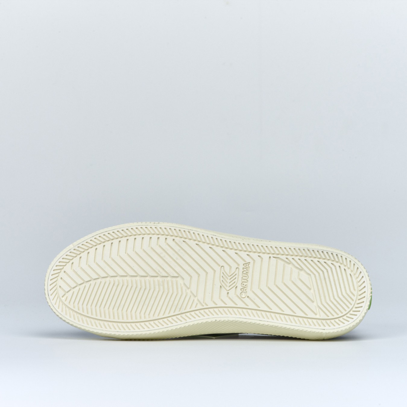 Cariuma OCA Low Premium Leather
