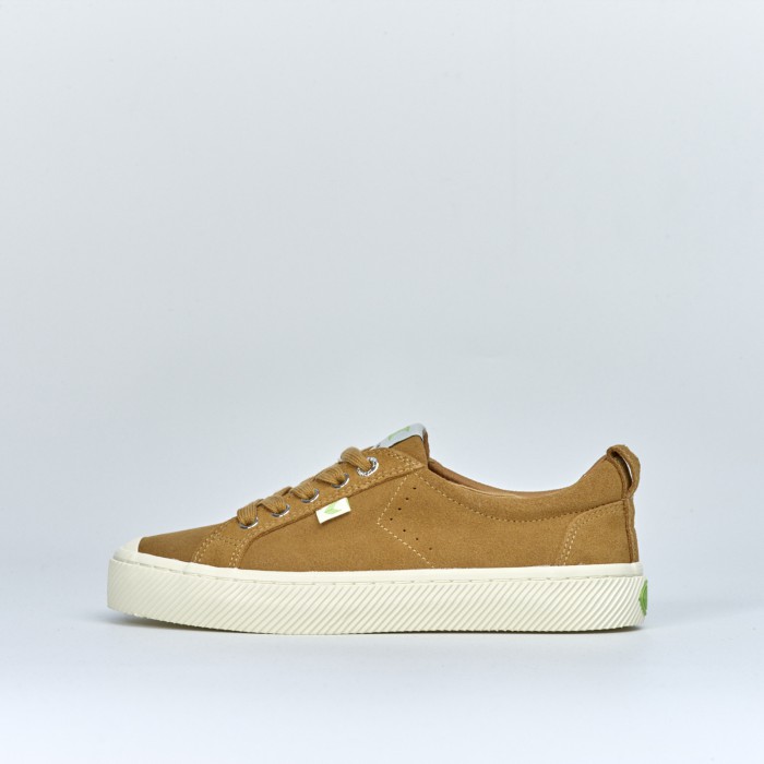 Cariuma OCA Low Suede W