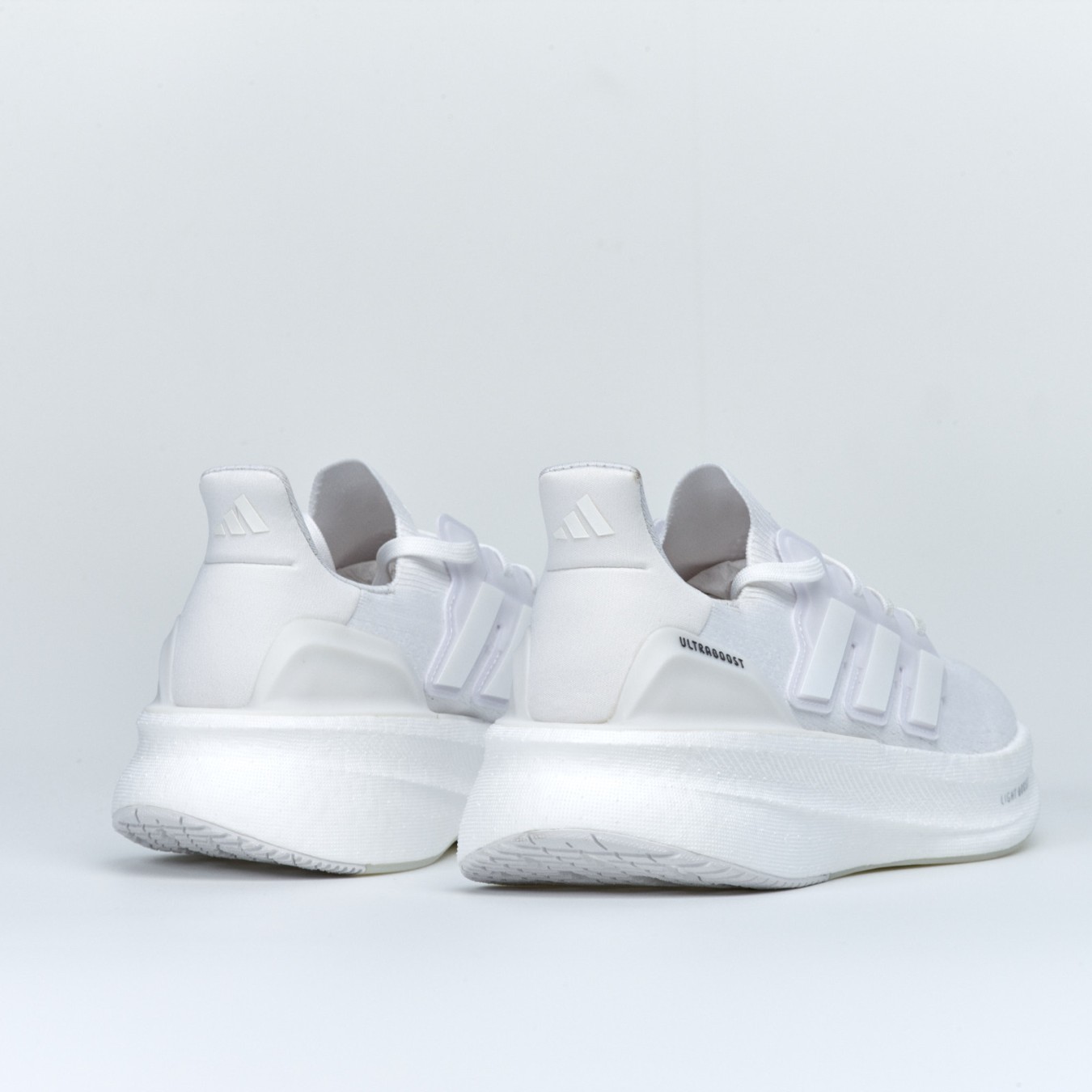 adidas Ultraboost 5