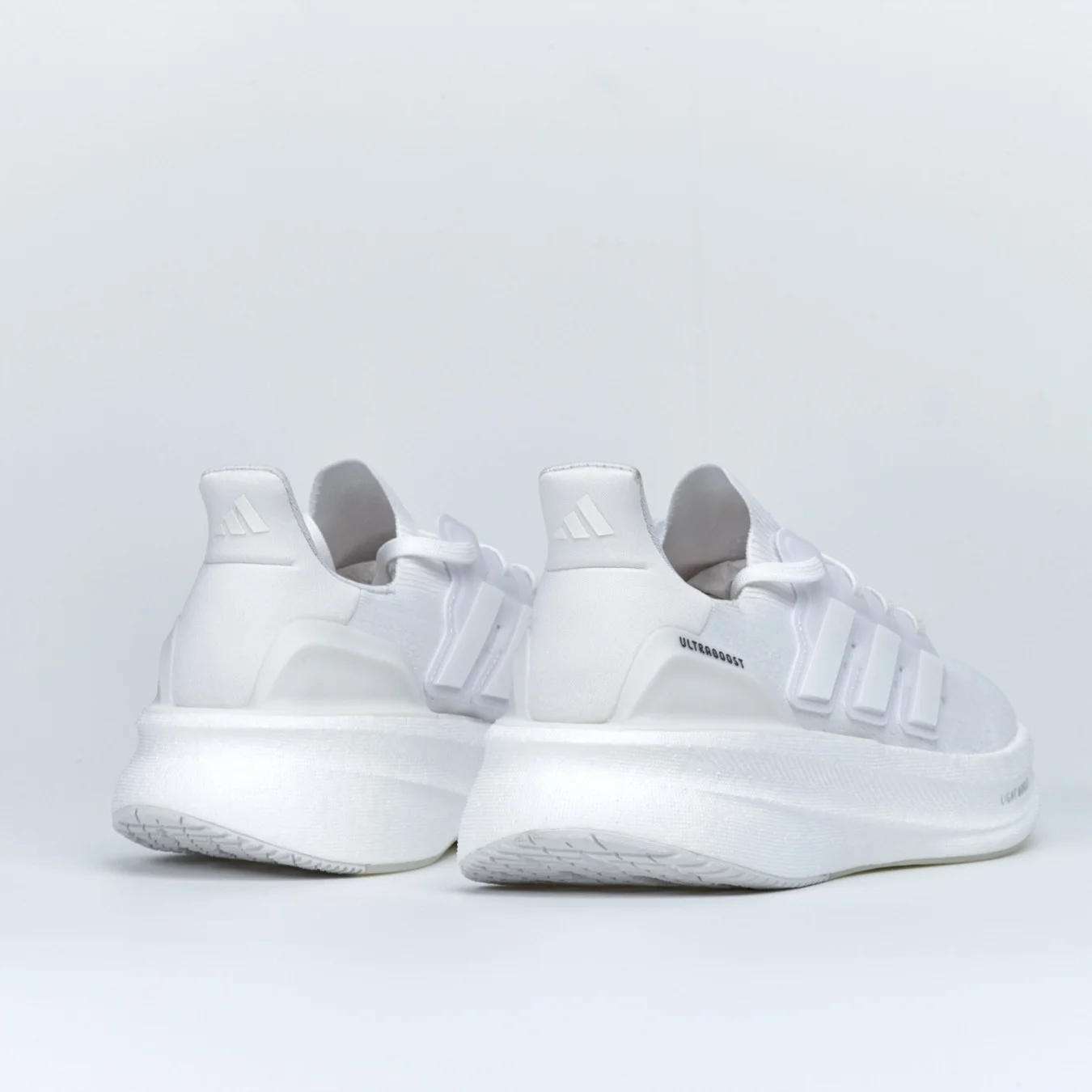 adidas Ultraboost 5