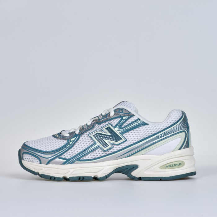New Balance 740