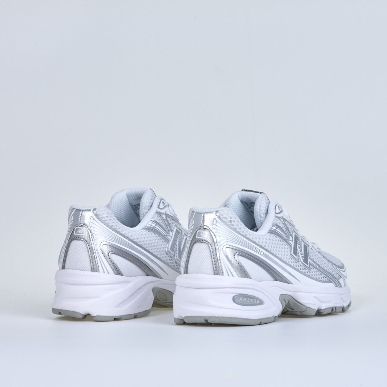 New Balance 740