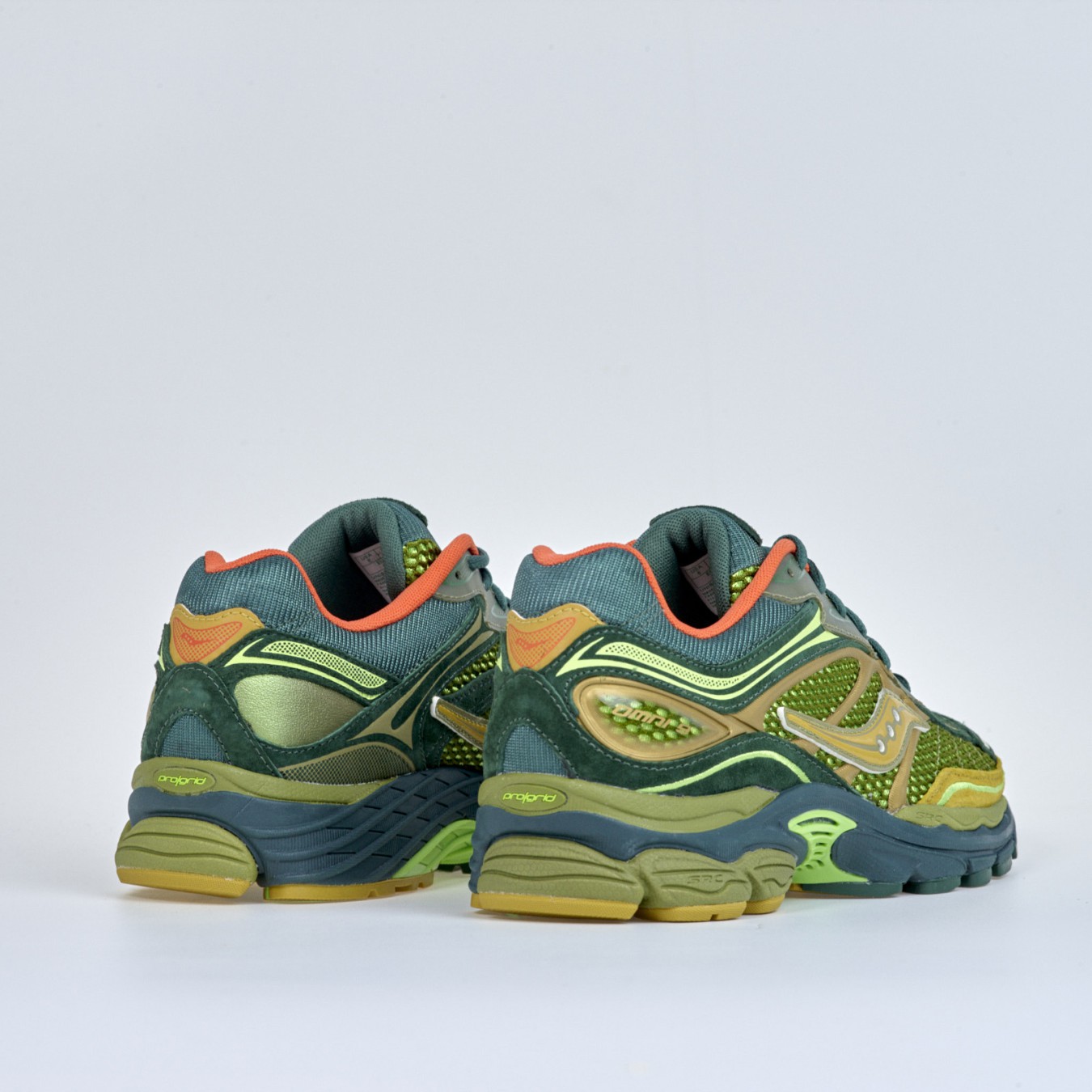 Saucony Progrid Omni 9 x Starcow 