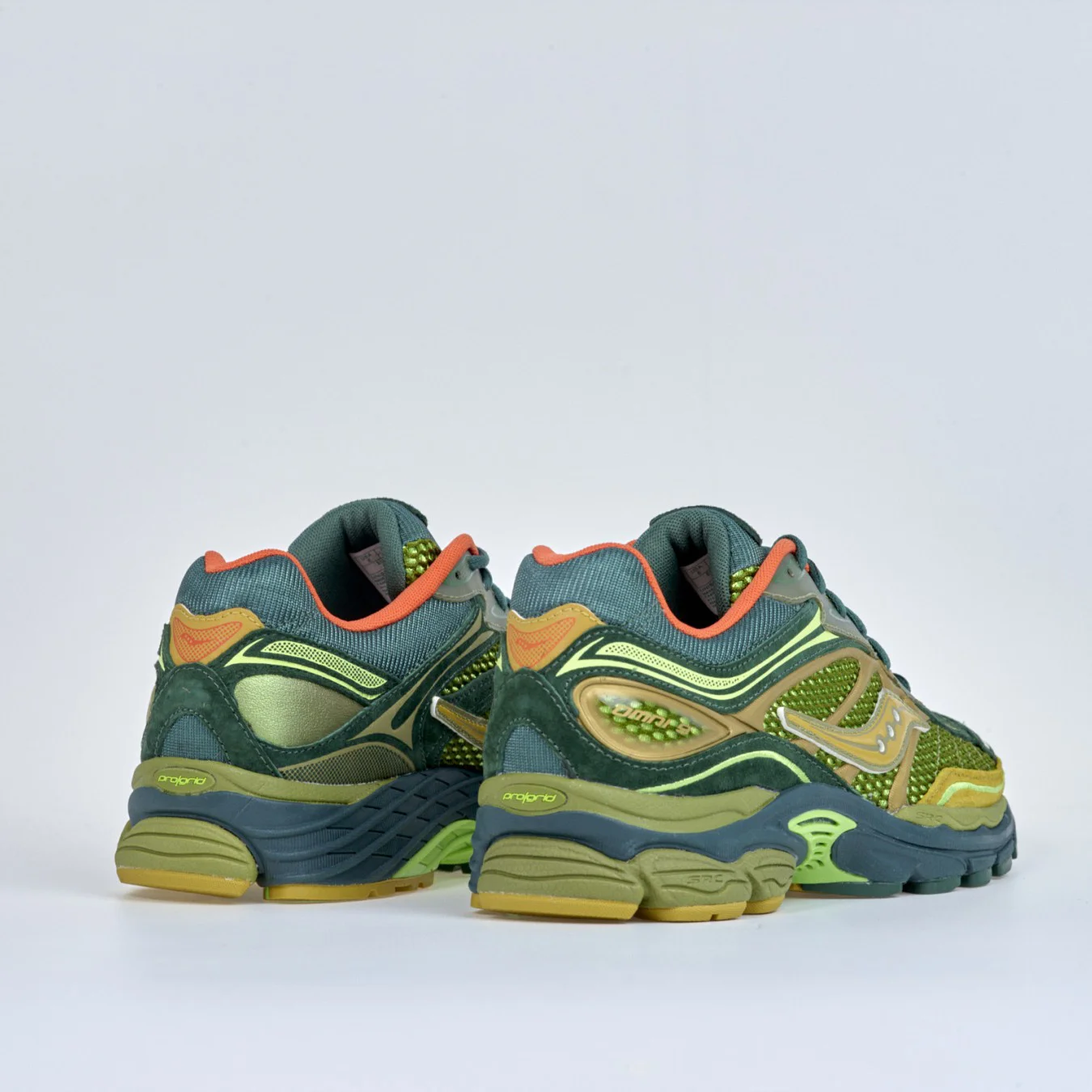Saucony Progrid Omni 9 x Starcow 