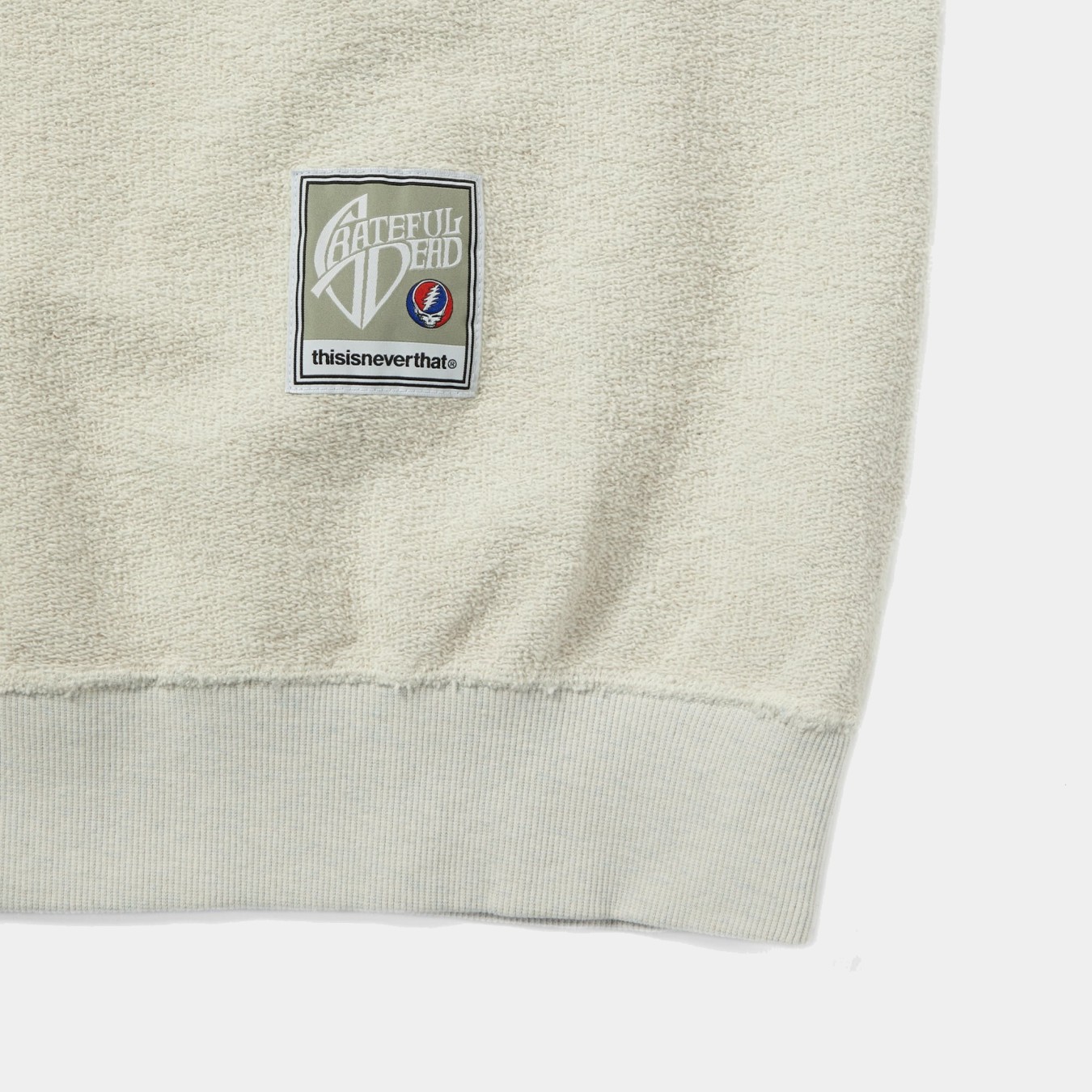 thisisneverthat x Grateful Dead Peace Bears Reversible Crewneck