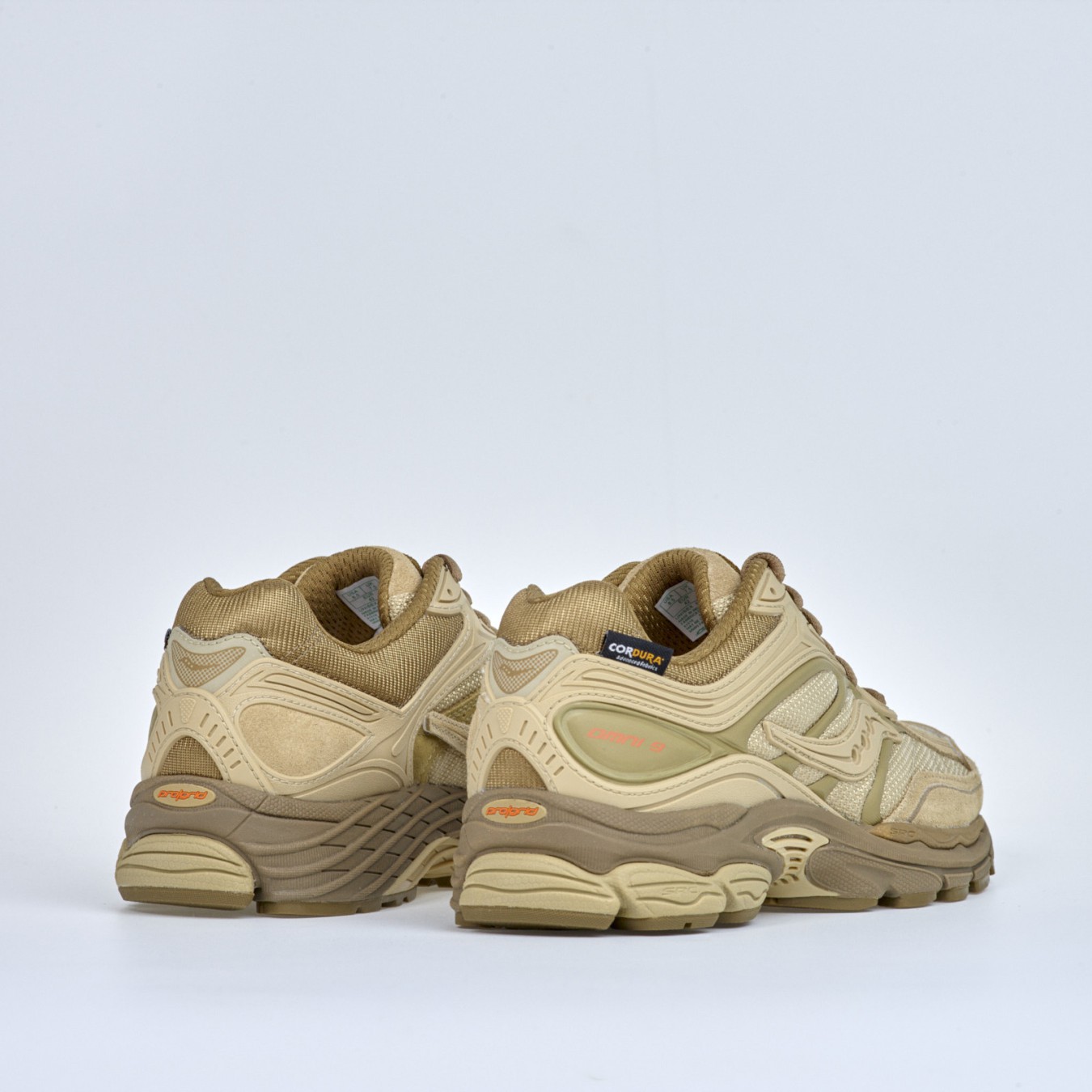 Saucony Progrid Omni 9 x Starcow 