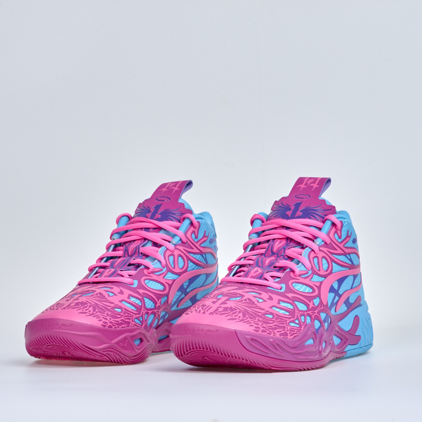 Puma MB.04 Iridescent Hornets