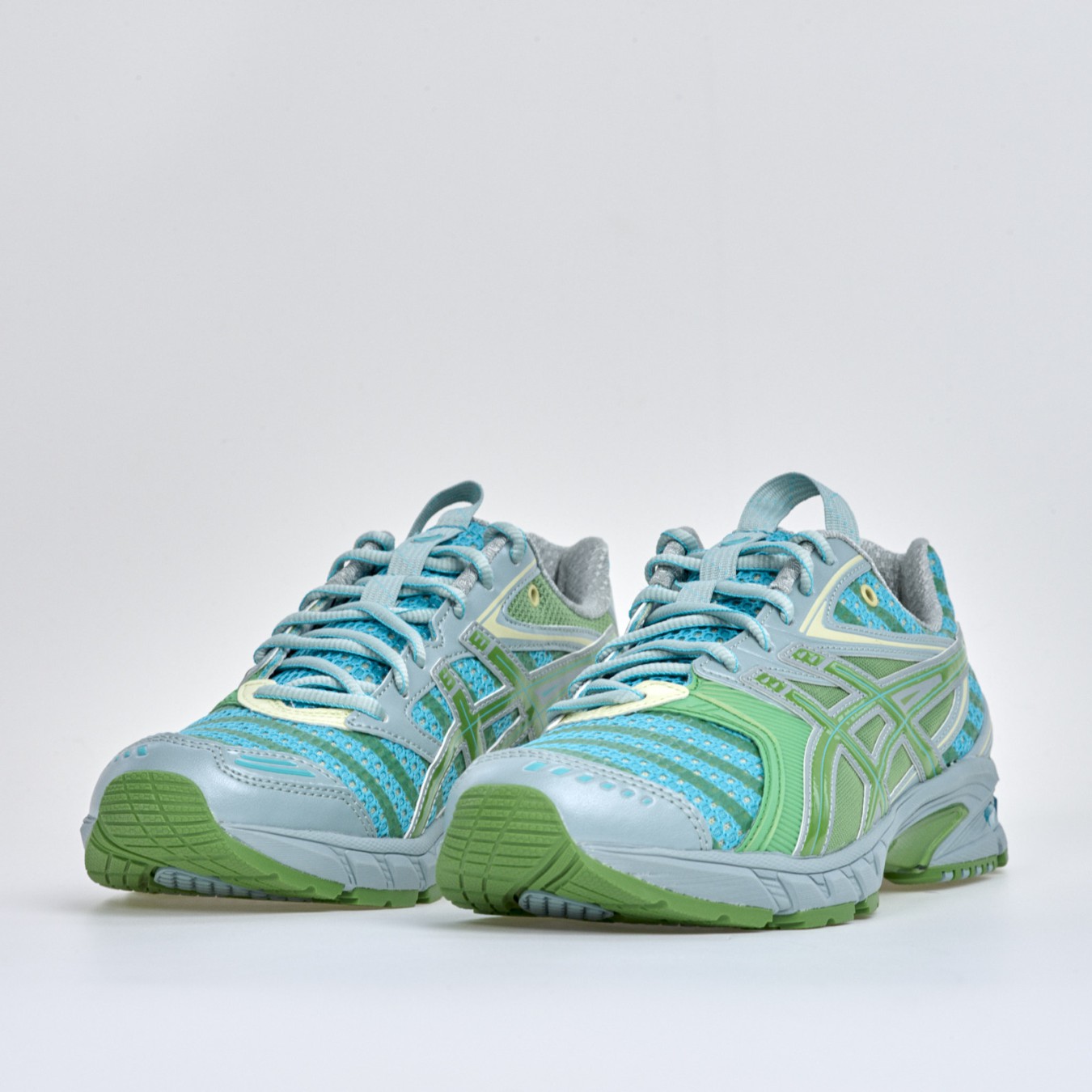 ASICS  UB9-S GEL-DS Trainer 14