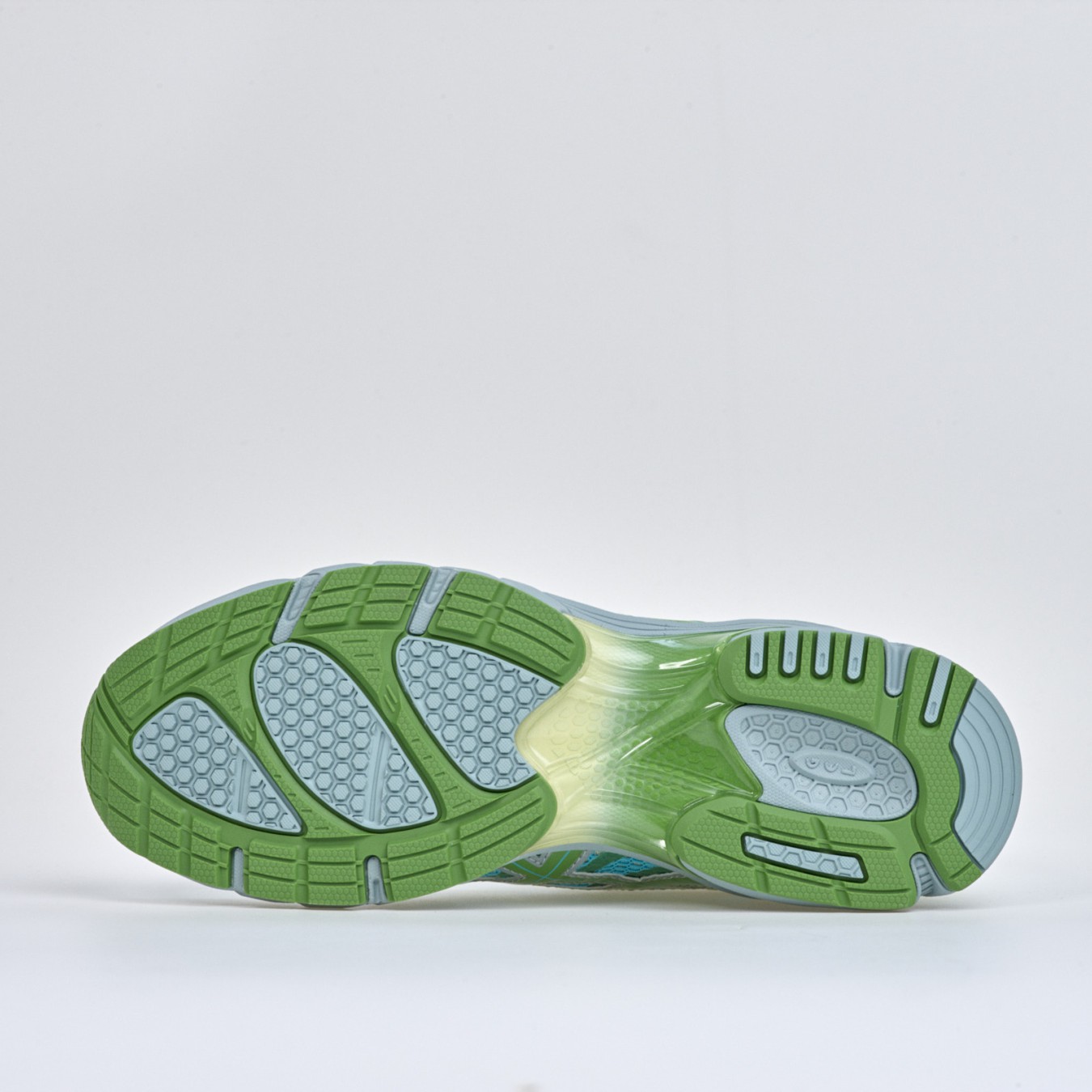 ASICS  UB9-S GEL-DS Trainer 14