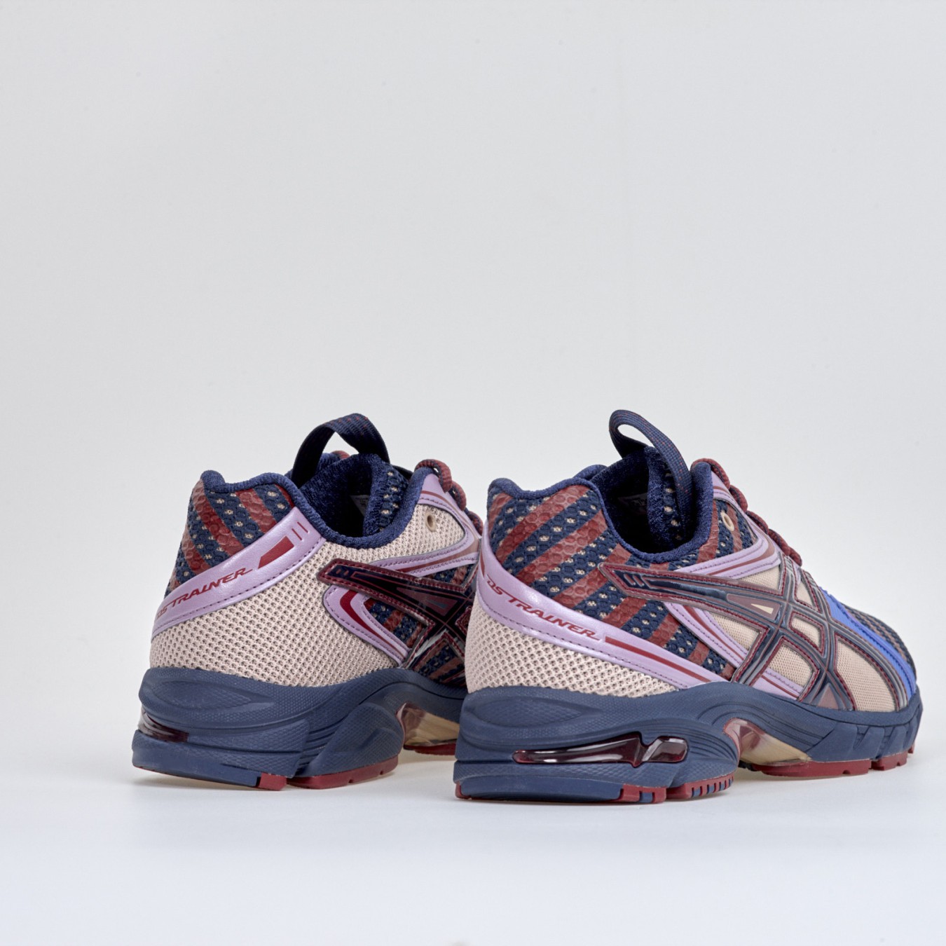 ASICS UB9-S GEL-DS Trainer 14