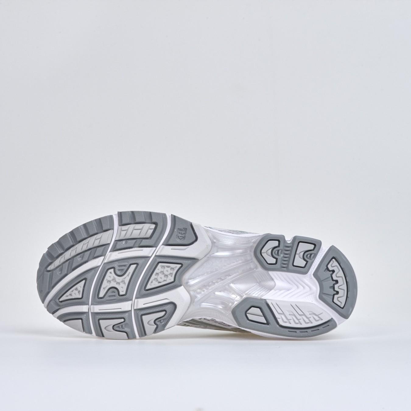 ASICS GEL-Kayano 14 W