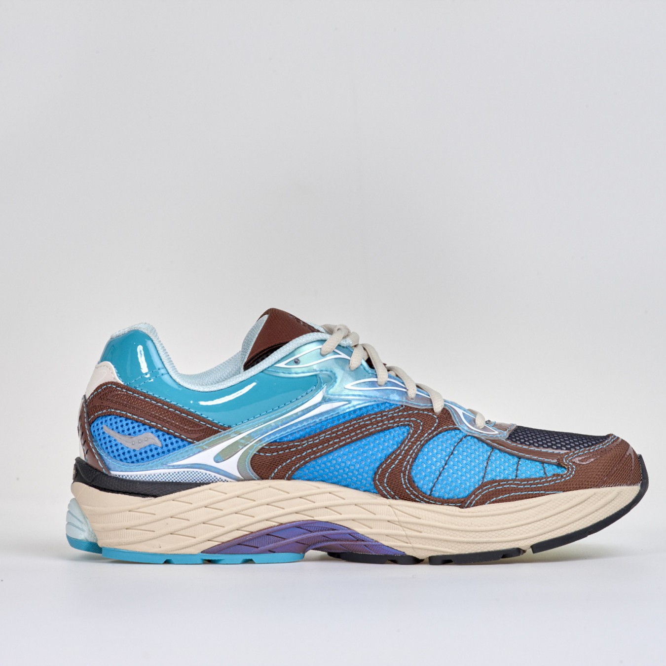 Saucony x Footpatrol ProGrid Omni 9