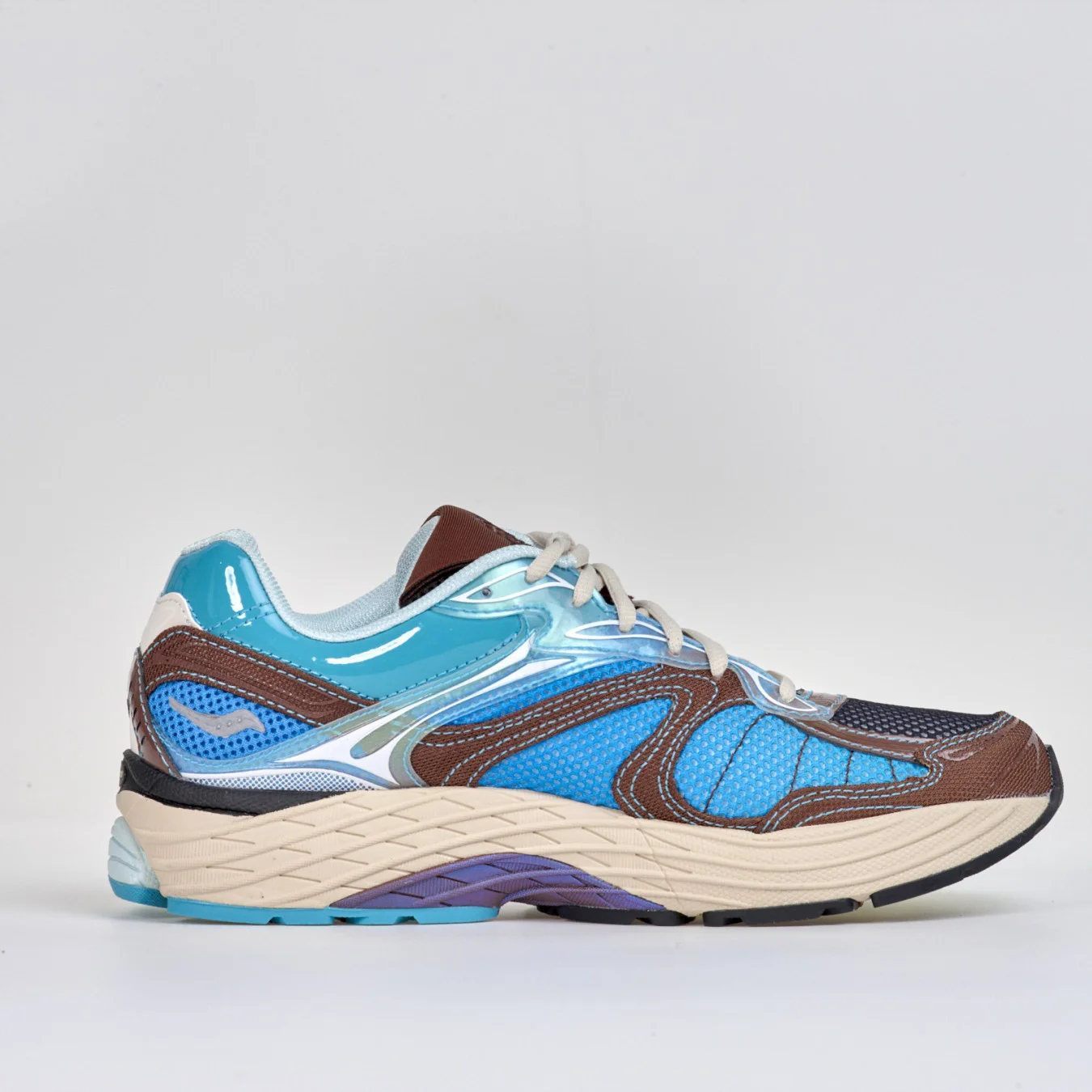 Saucony x Footpatrol ProGrid Omni 9
