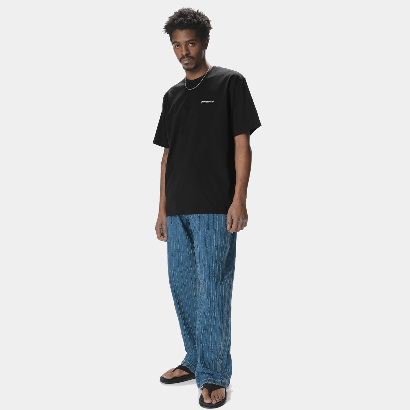 thisisneverthat INTL. Logo Tee