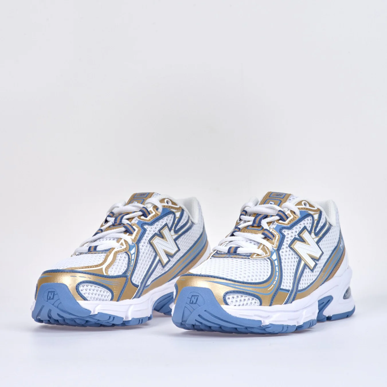 New Balance 740