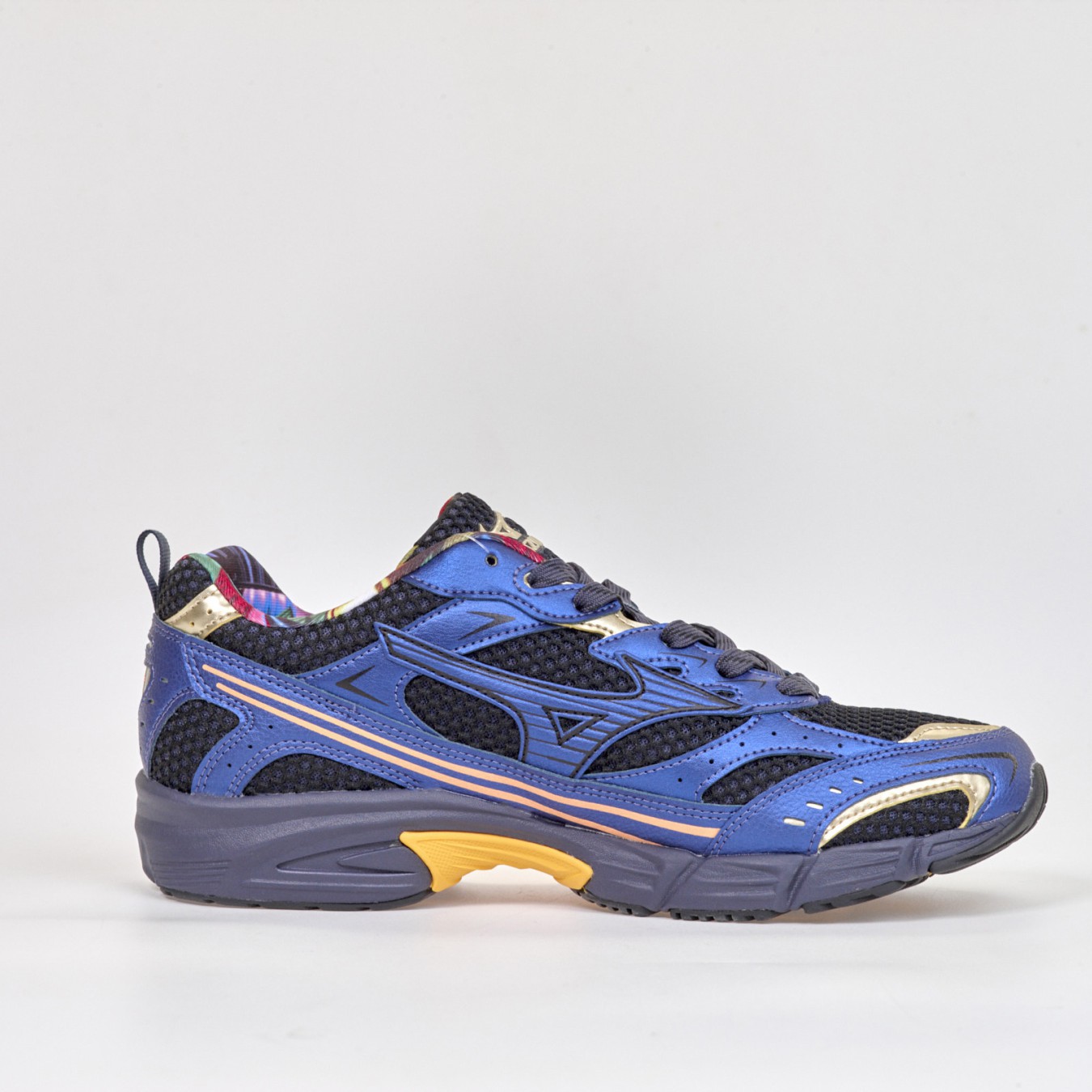 Mizuno MXR 'Osaka Pack'