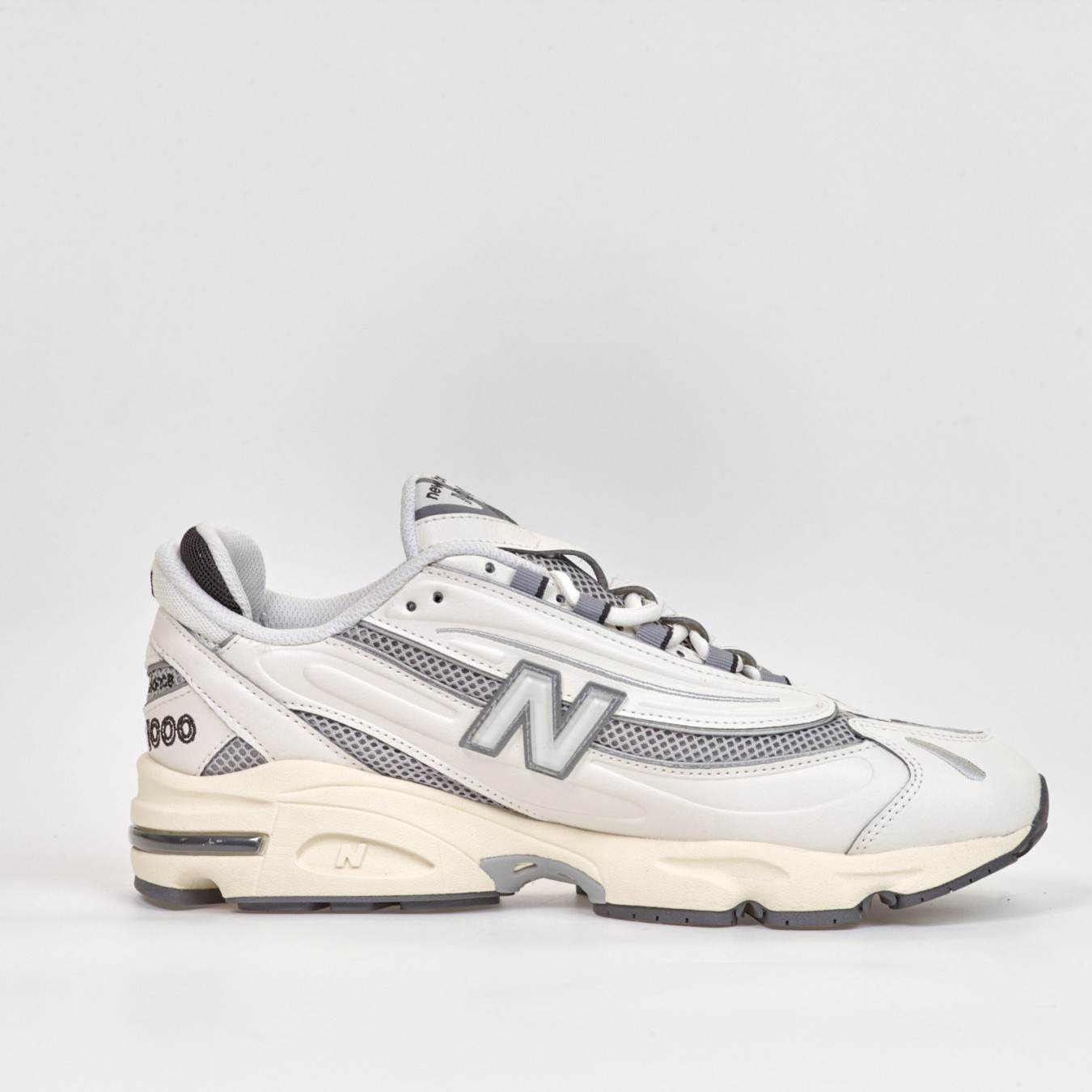 New Balance 1000