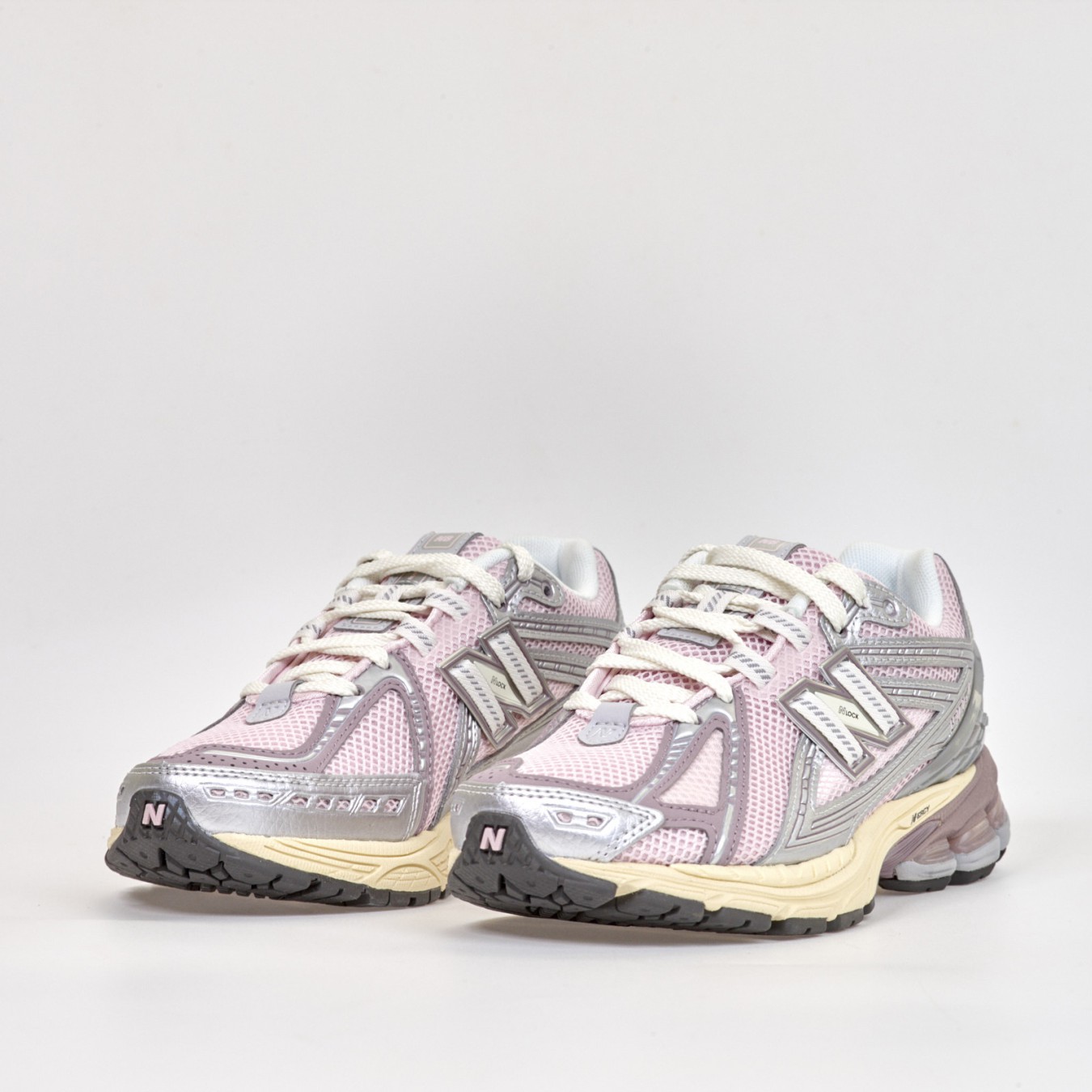 New Balance 1906R