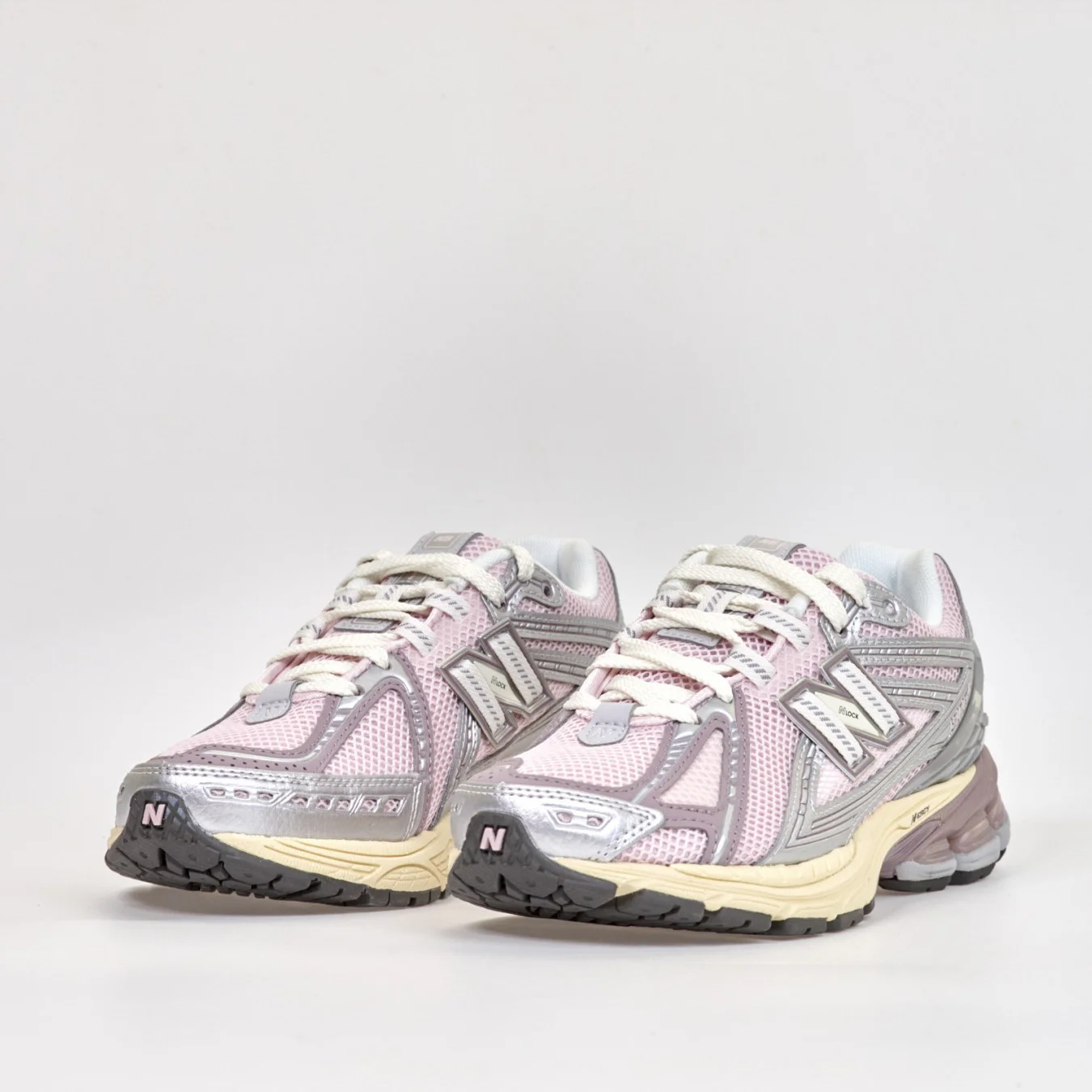 New Balance 1906R