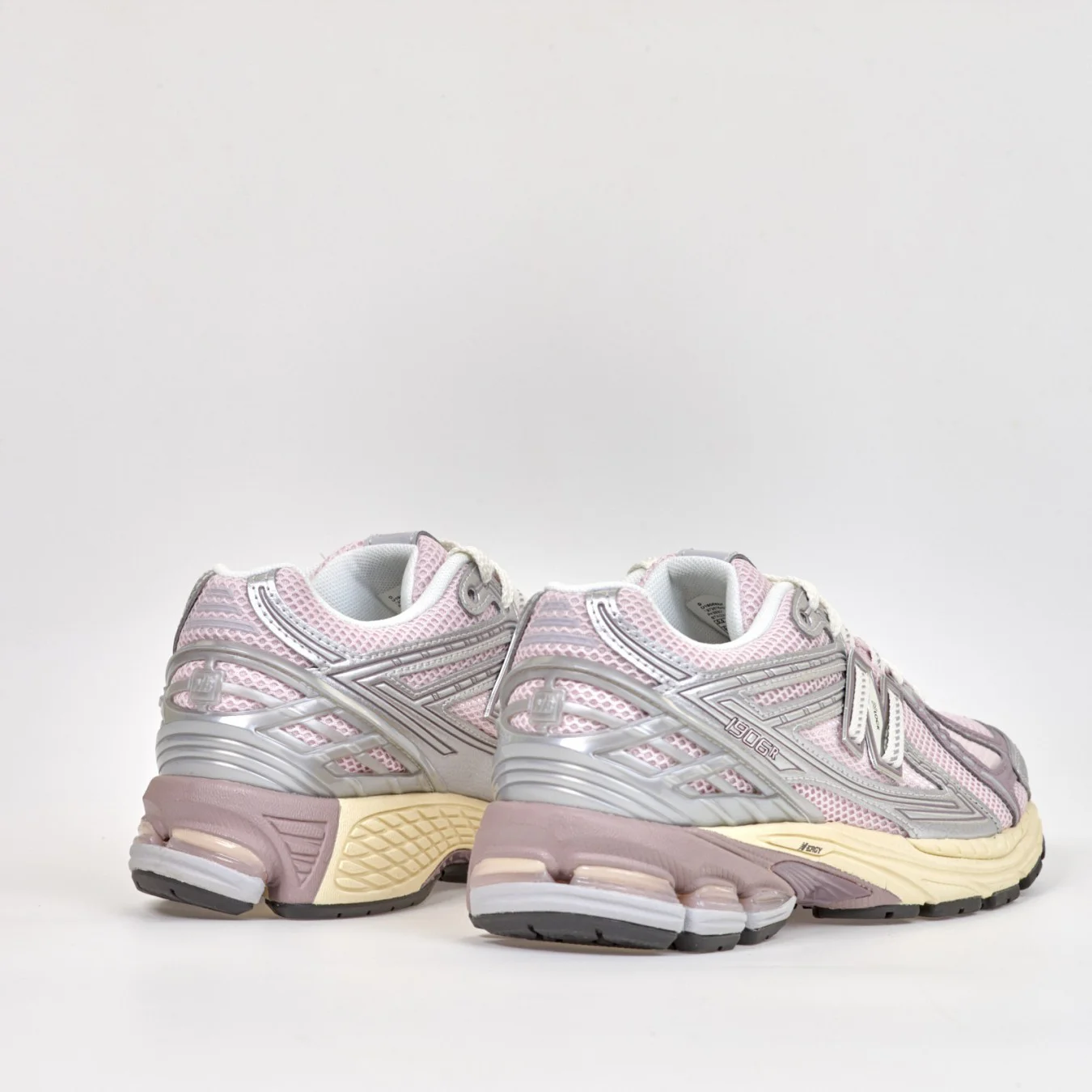 New Balance 1906R