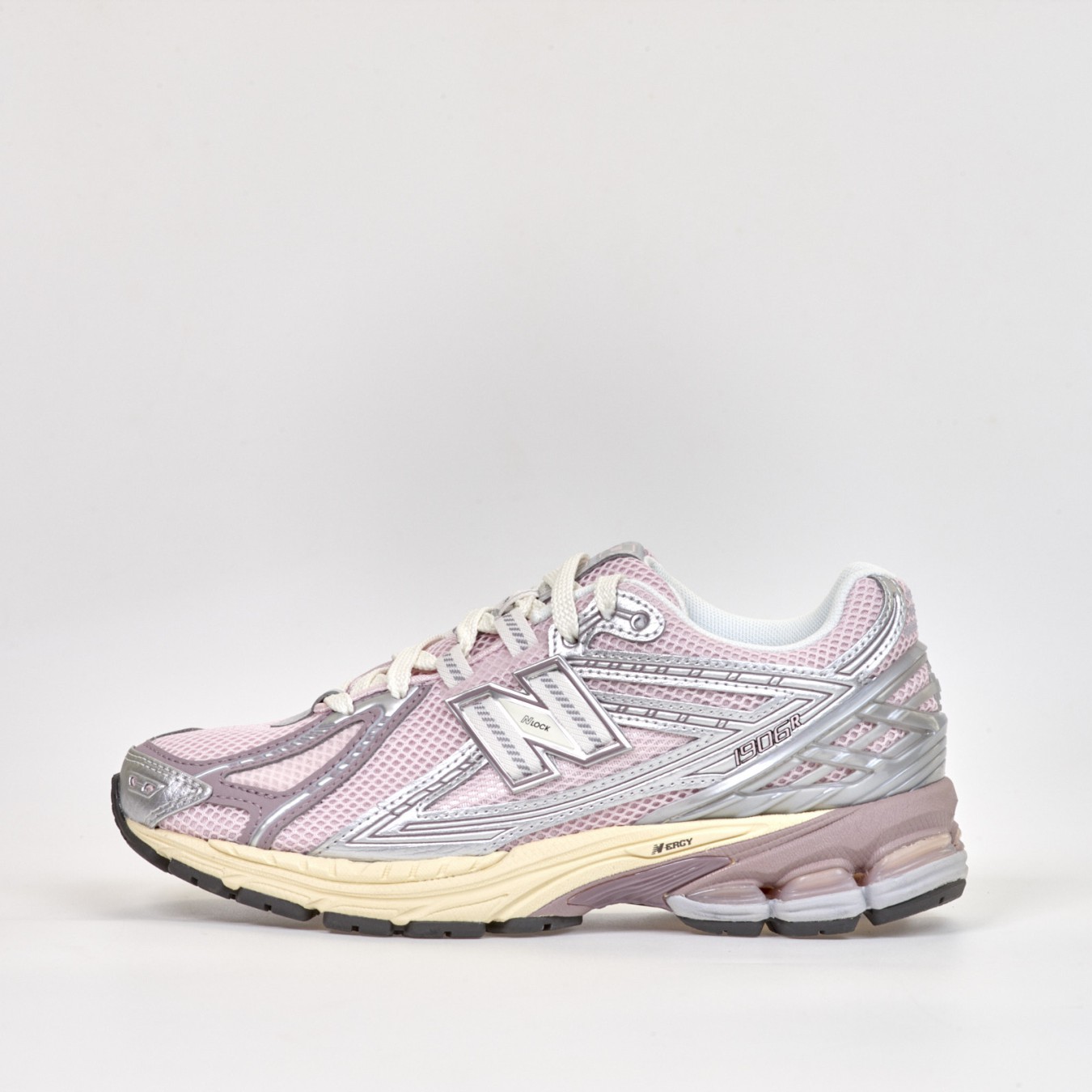 New Balance 1906R