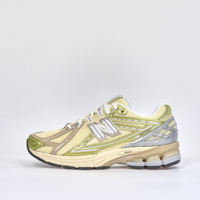 New Balance 1906R
