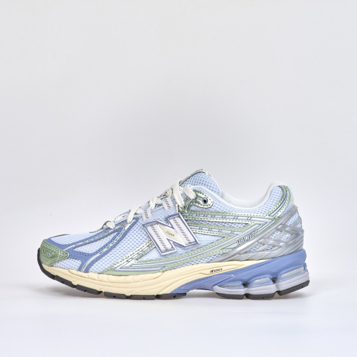 New Balance 1906R