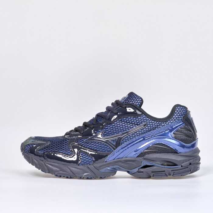 Mizuno x END. Wave Rider 10 'North Sea' 