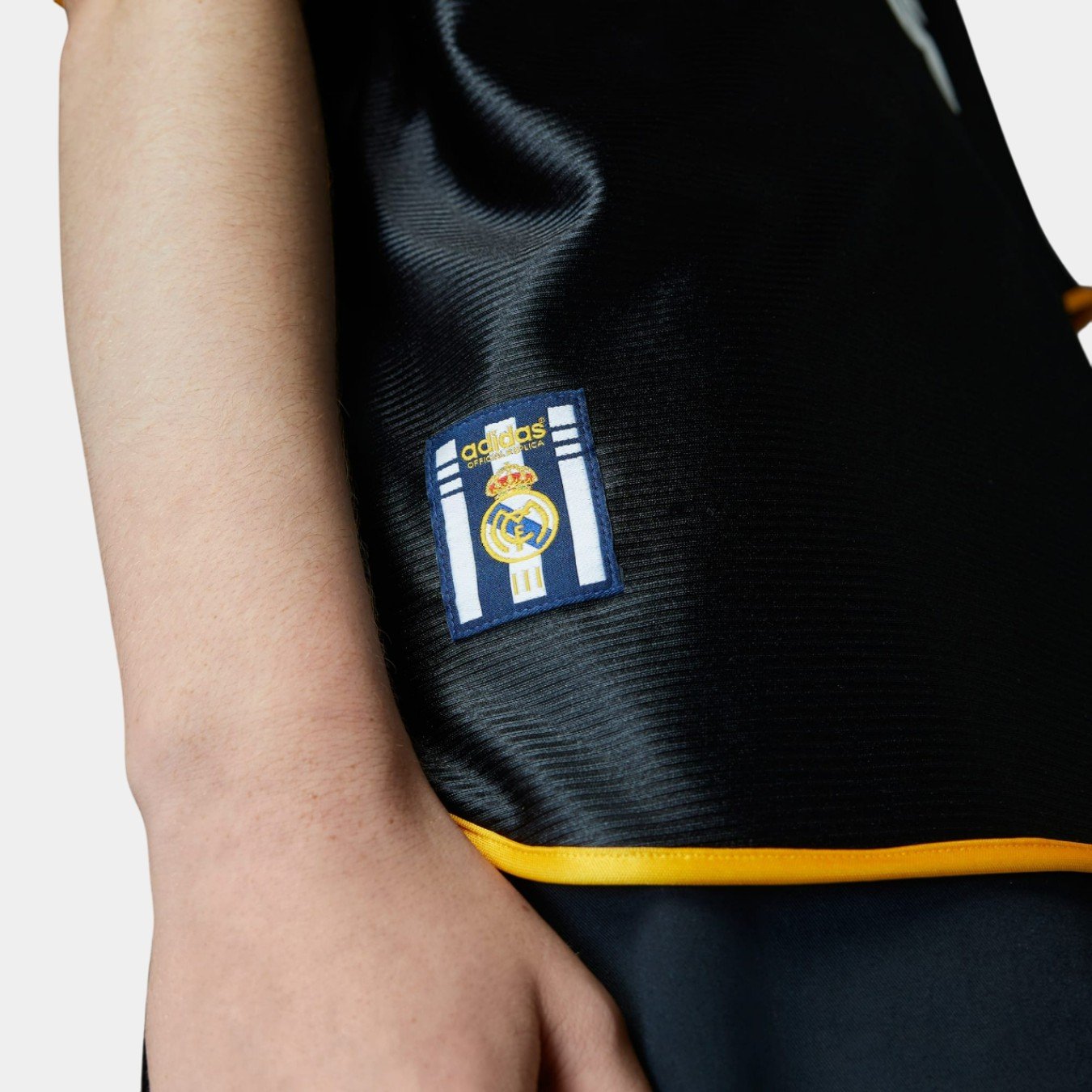 adidas Real Madrid 99/00 Away Jersey