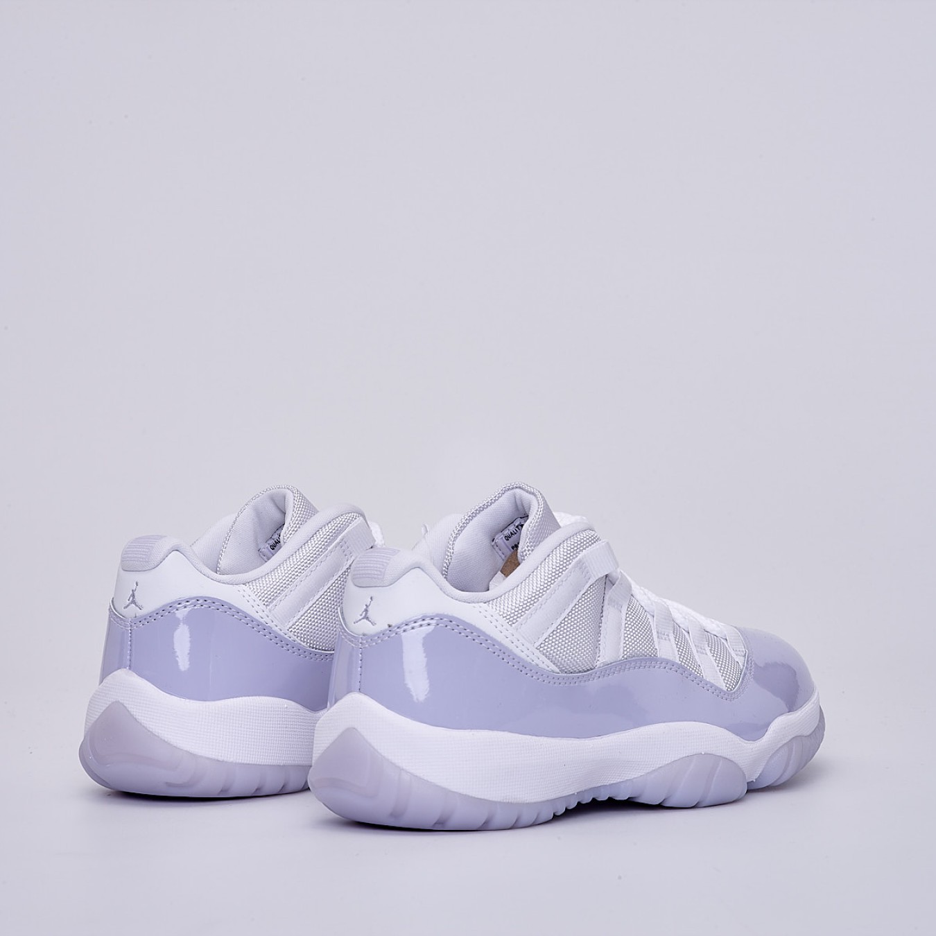 Air Jordan 11 Retro Low W