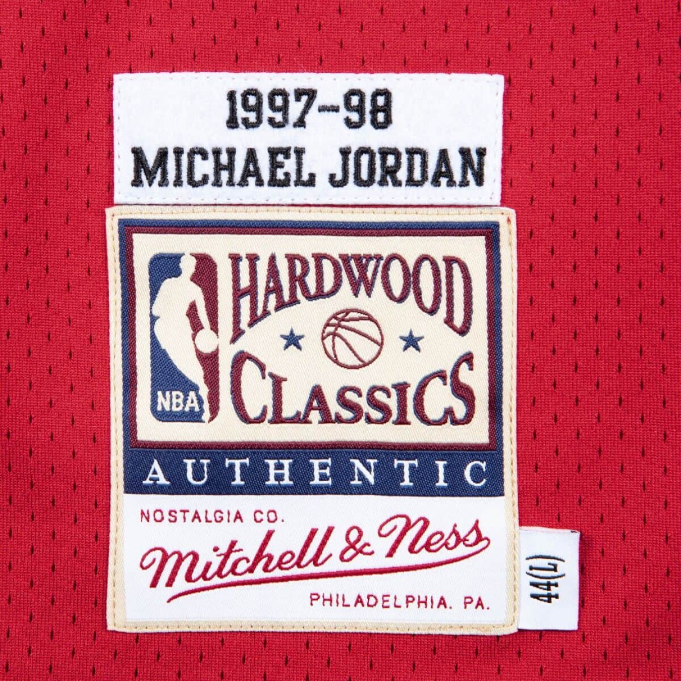 Mitchell & Ness Authentic Jersey Chicago Bulls Road Finals 1997-98 Michael Jordan