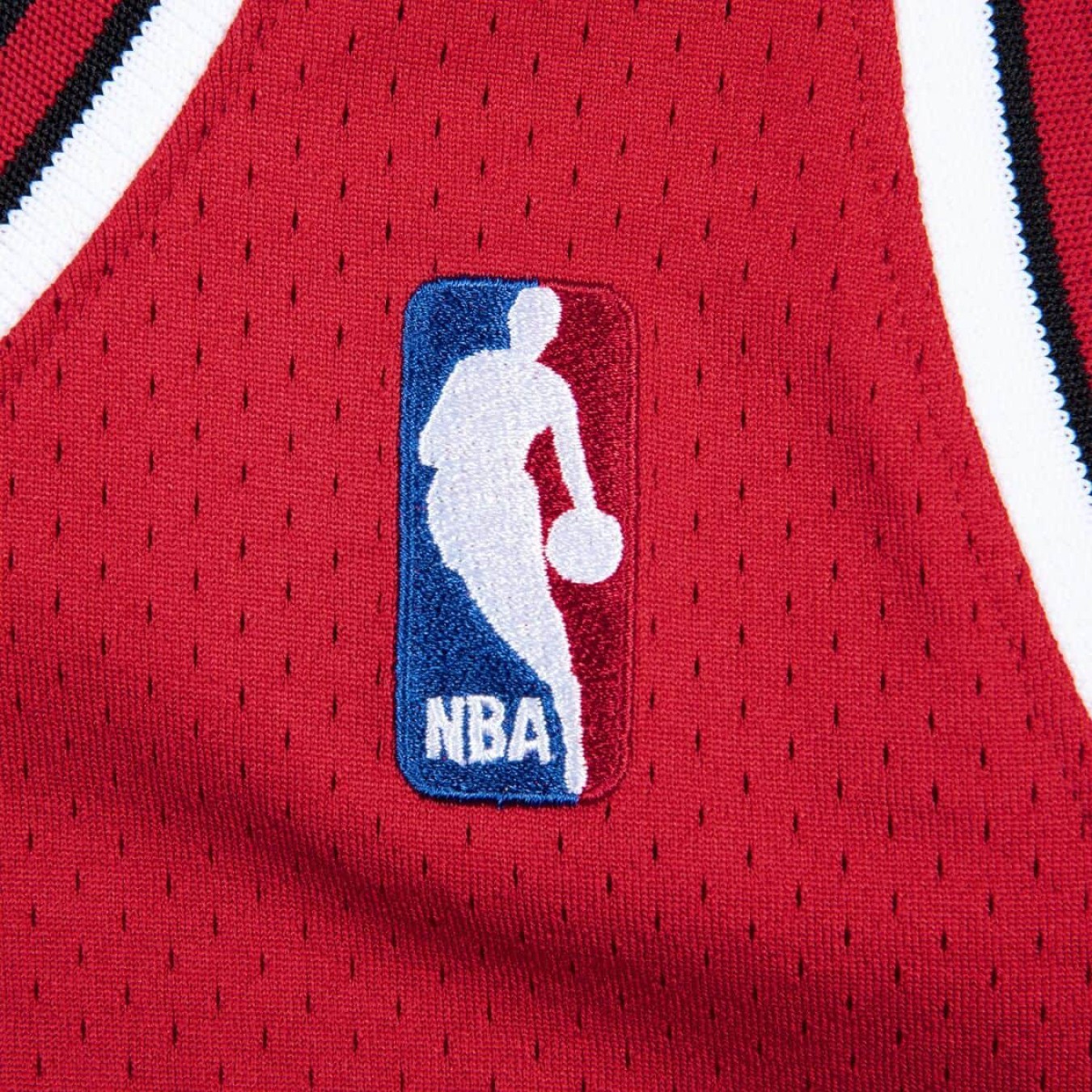 Mitchell & Ness Authentic Jersey Chicago Bulls Road Finals 1997-98 Michael Jordan