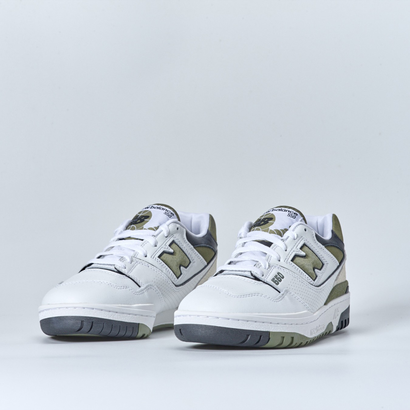 New Balance 550