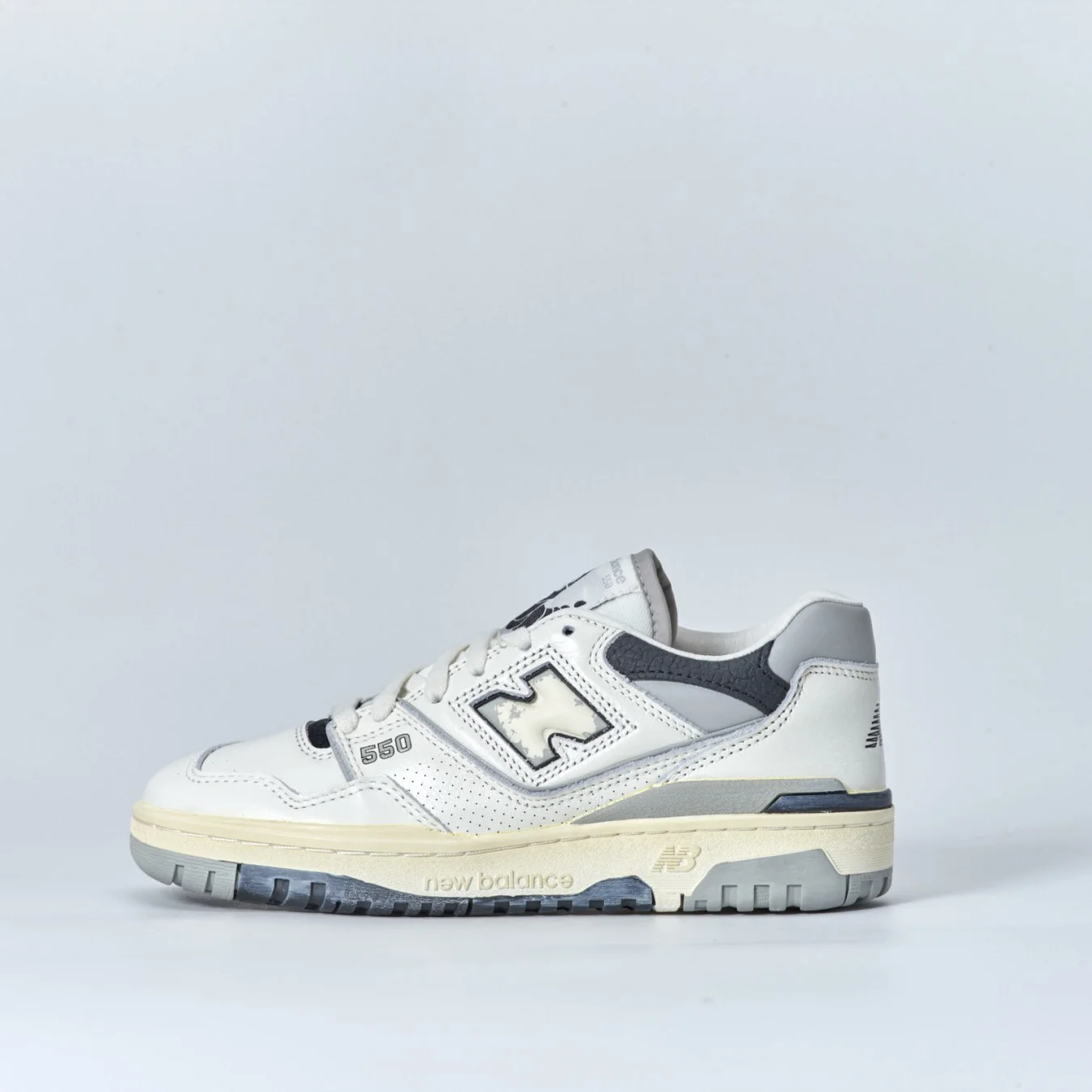 New Balance 550
