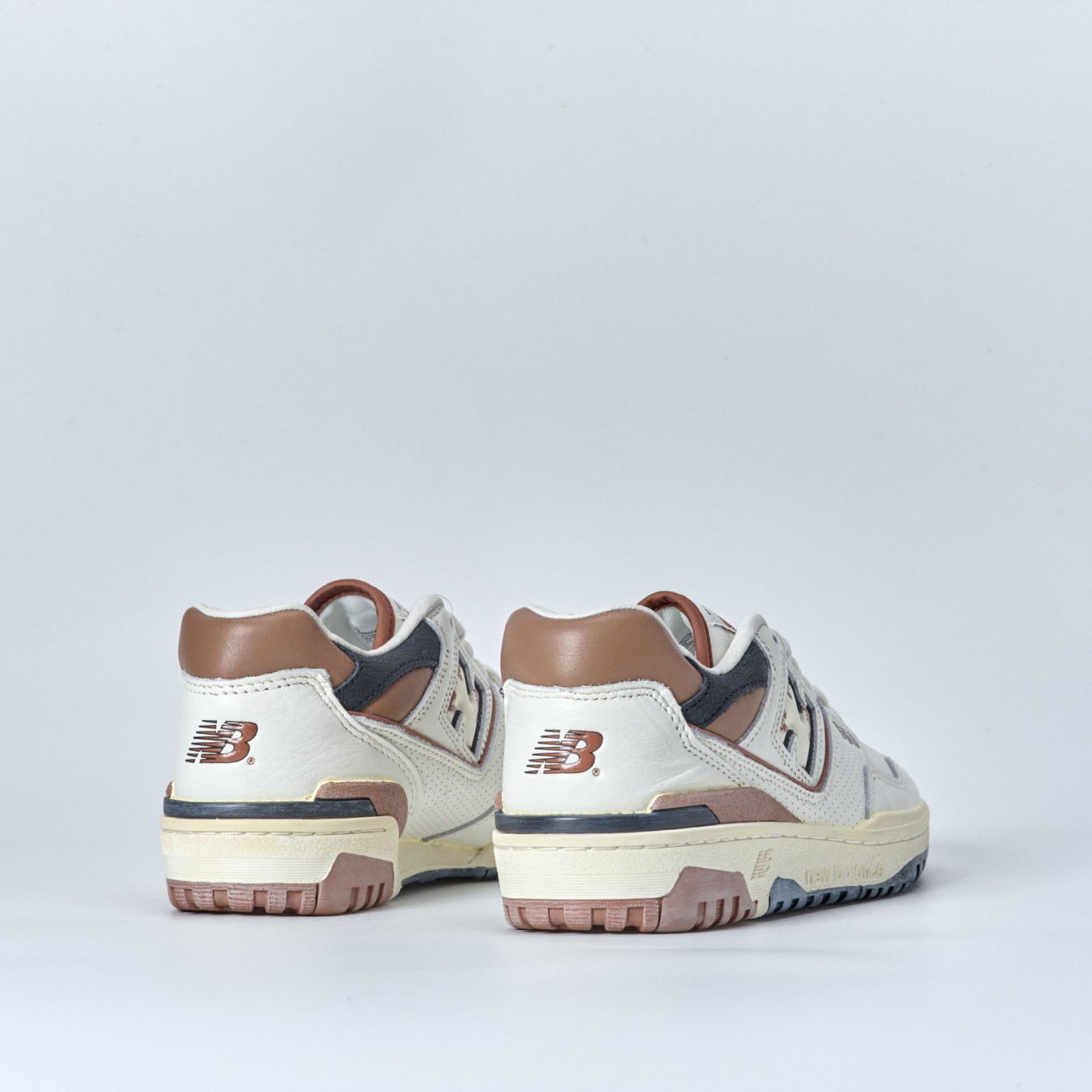 New Balance 550
