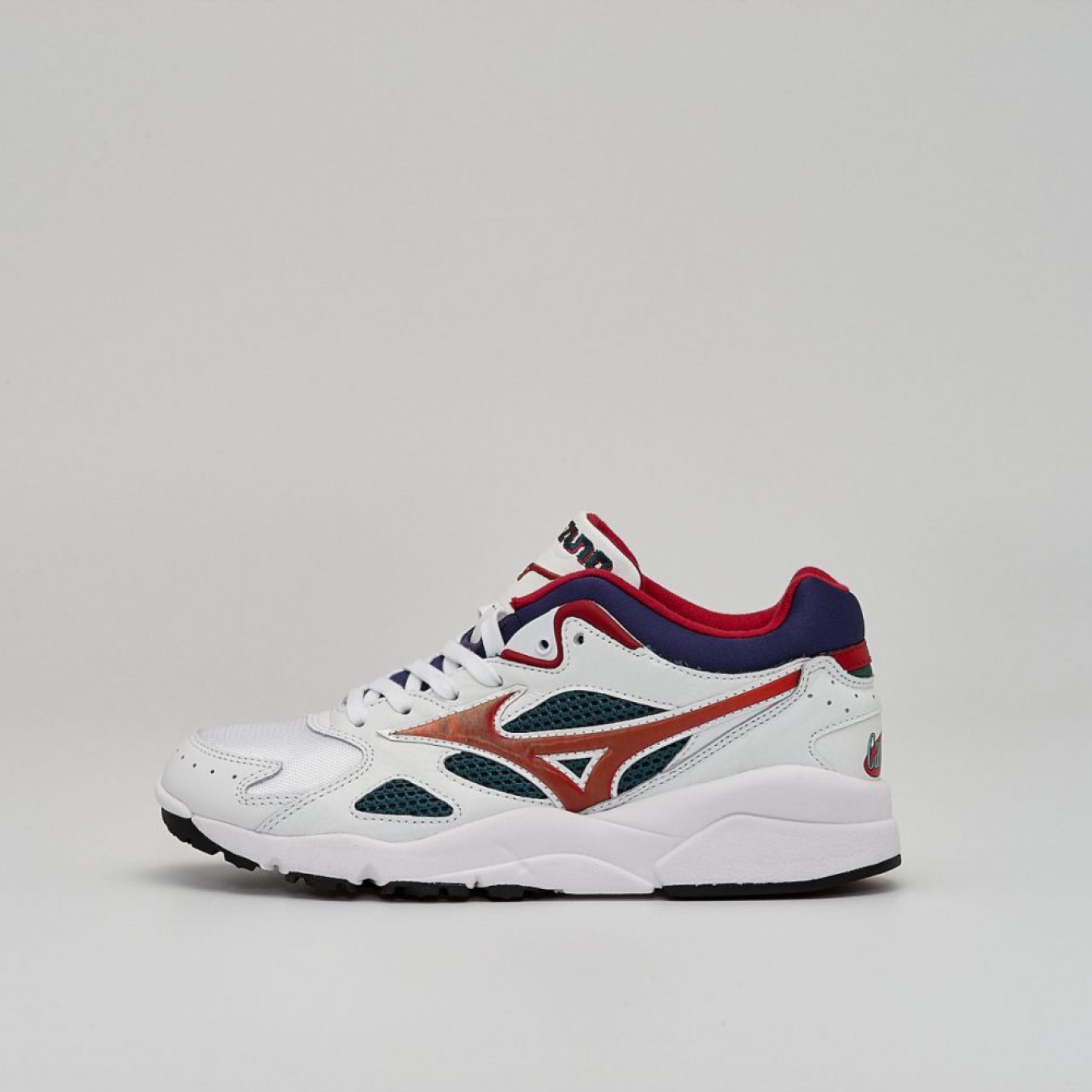 Mizuno x Carefree Sky Medal