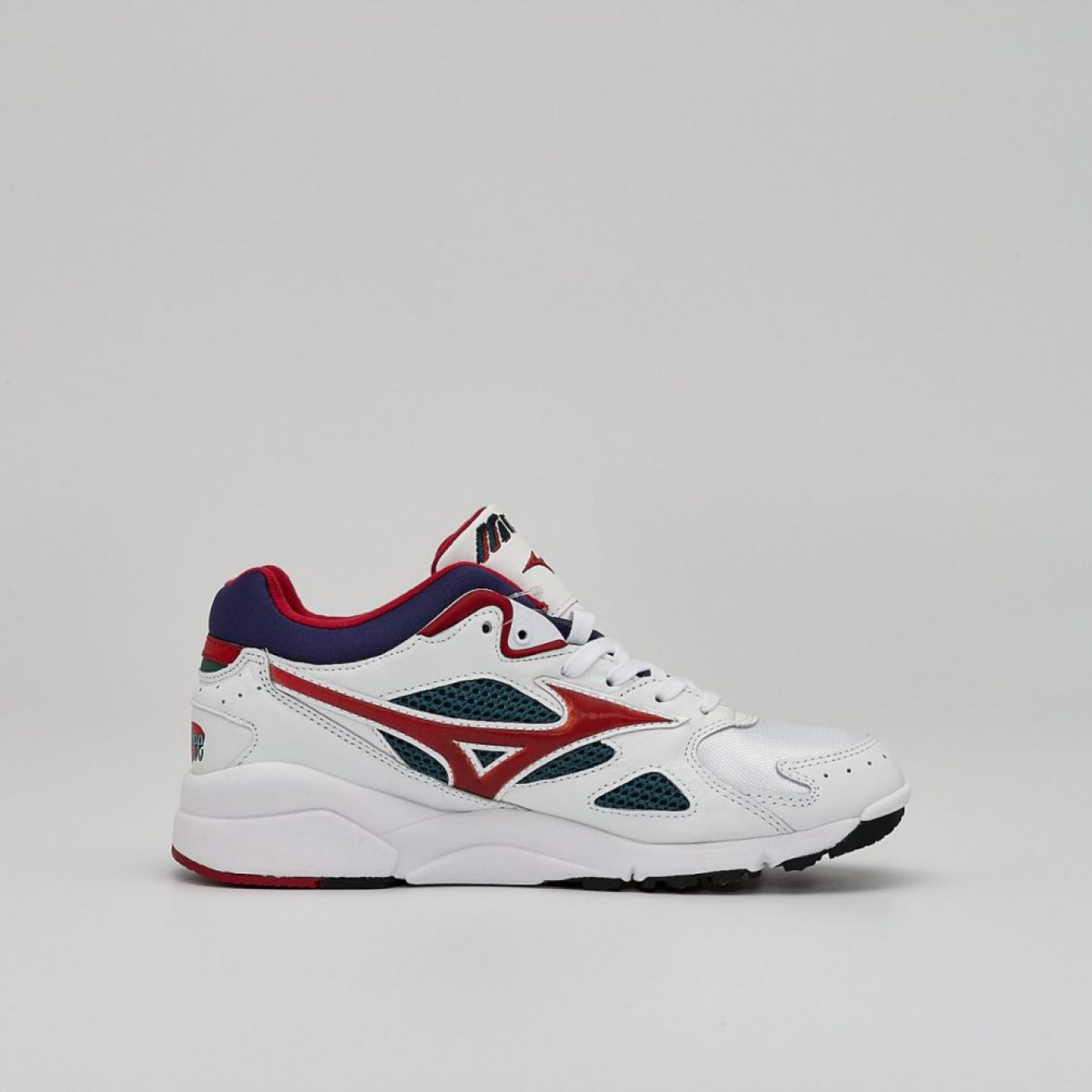 Mizuno x Carefree Sky Medal