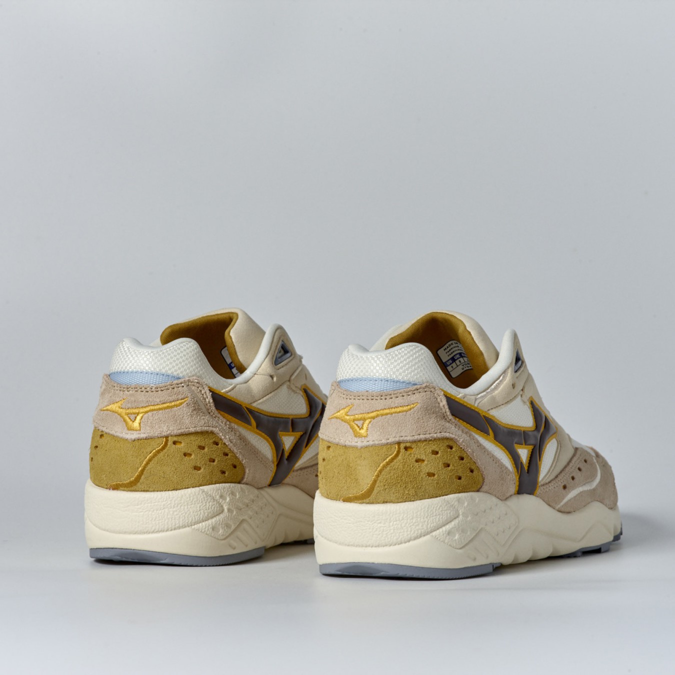 Mizuno Contender 'Kintsugi Pack'