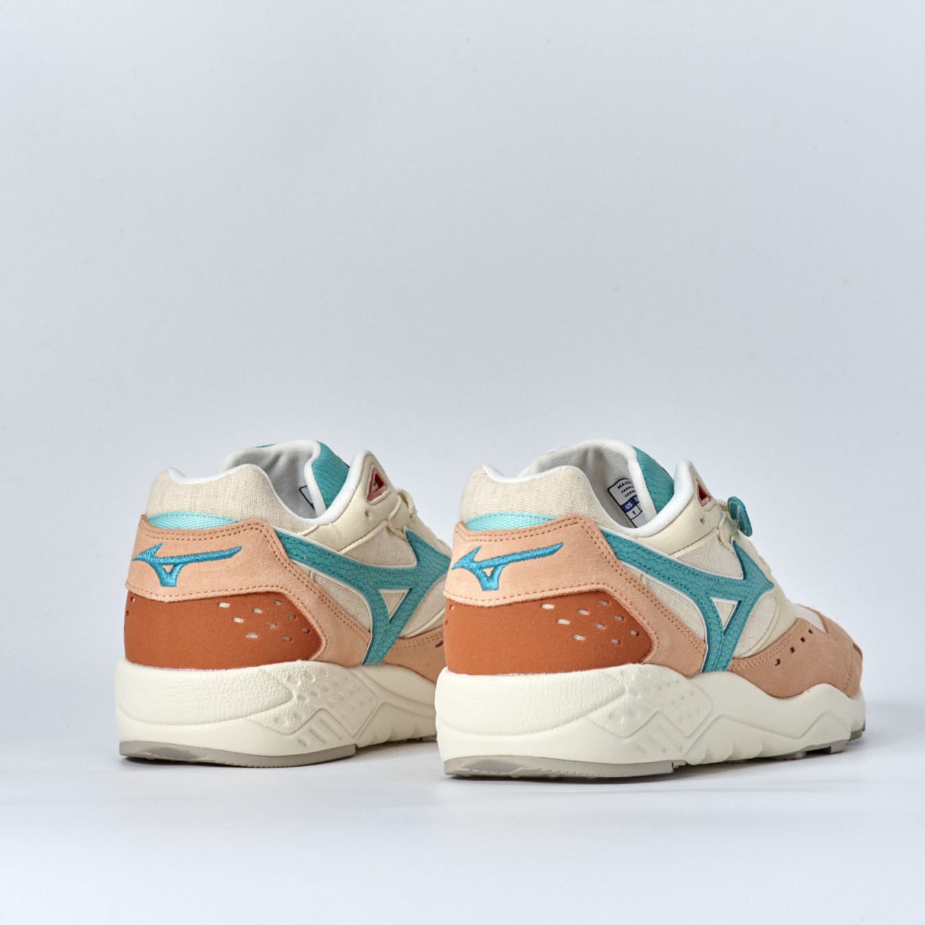 Mizuno Contender 'Fruit Picking'