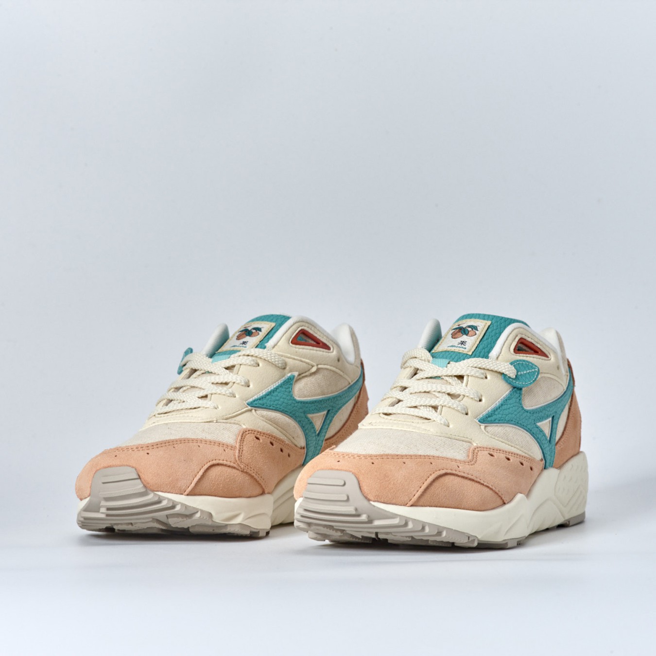 Mizuno Contender 'Fruit Picking'
