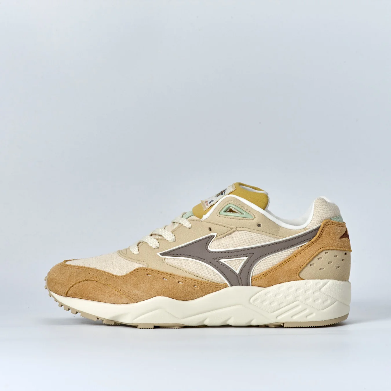 Mizuno Contender 'Beekeeping'
