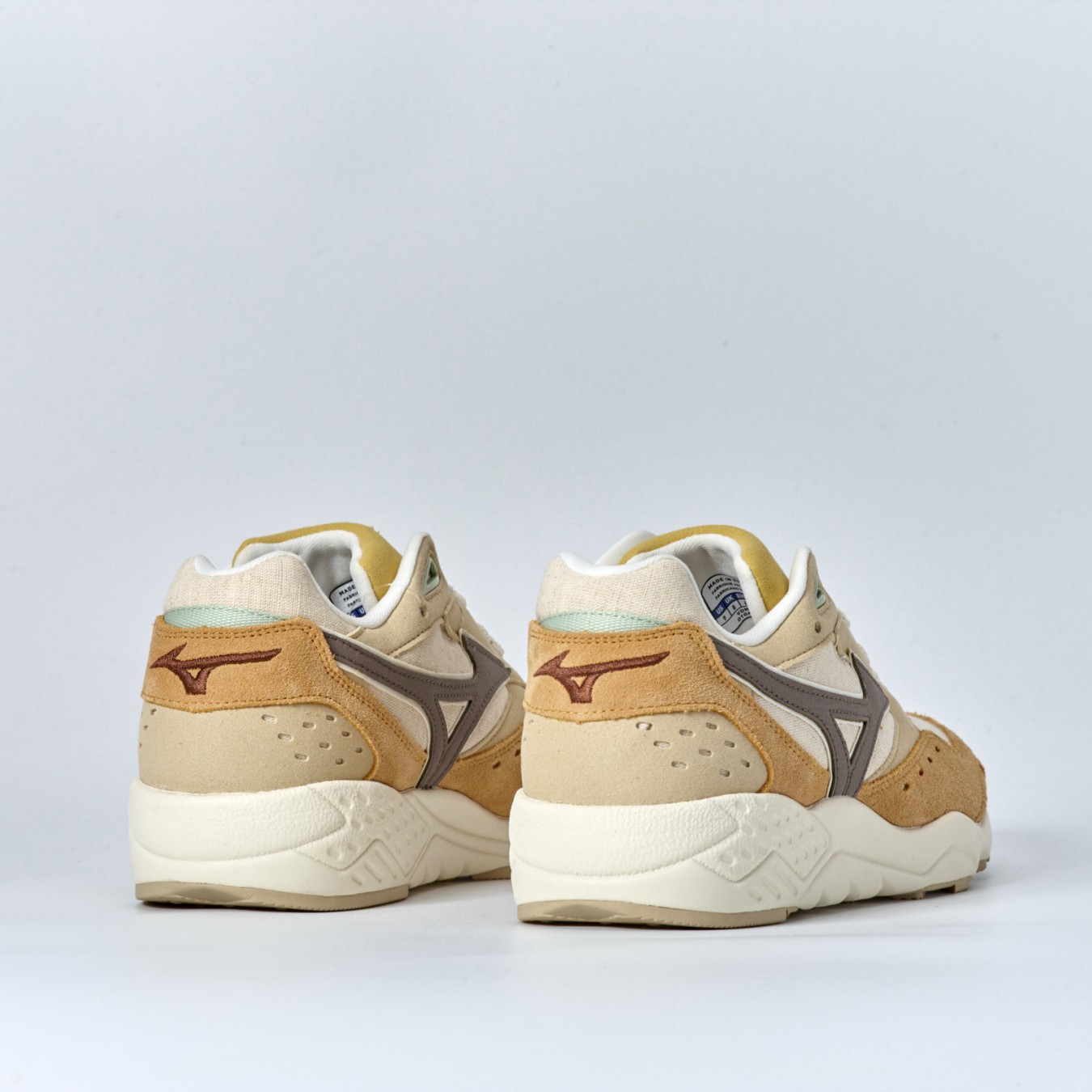 Mizuno Contender 'Beekeeping'